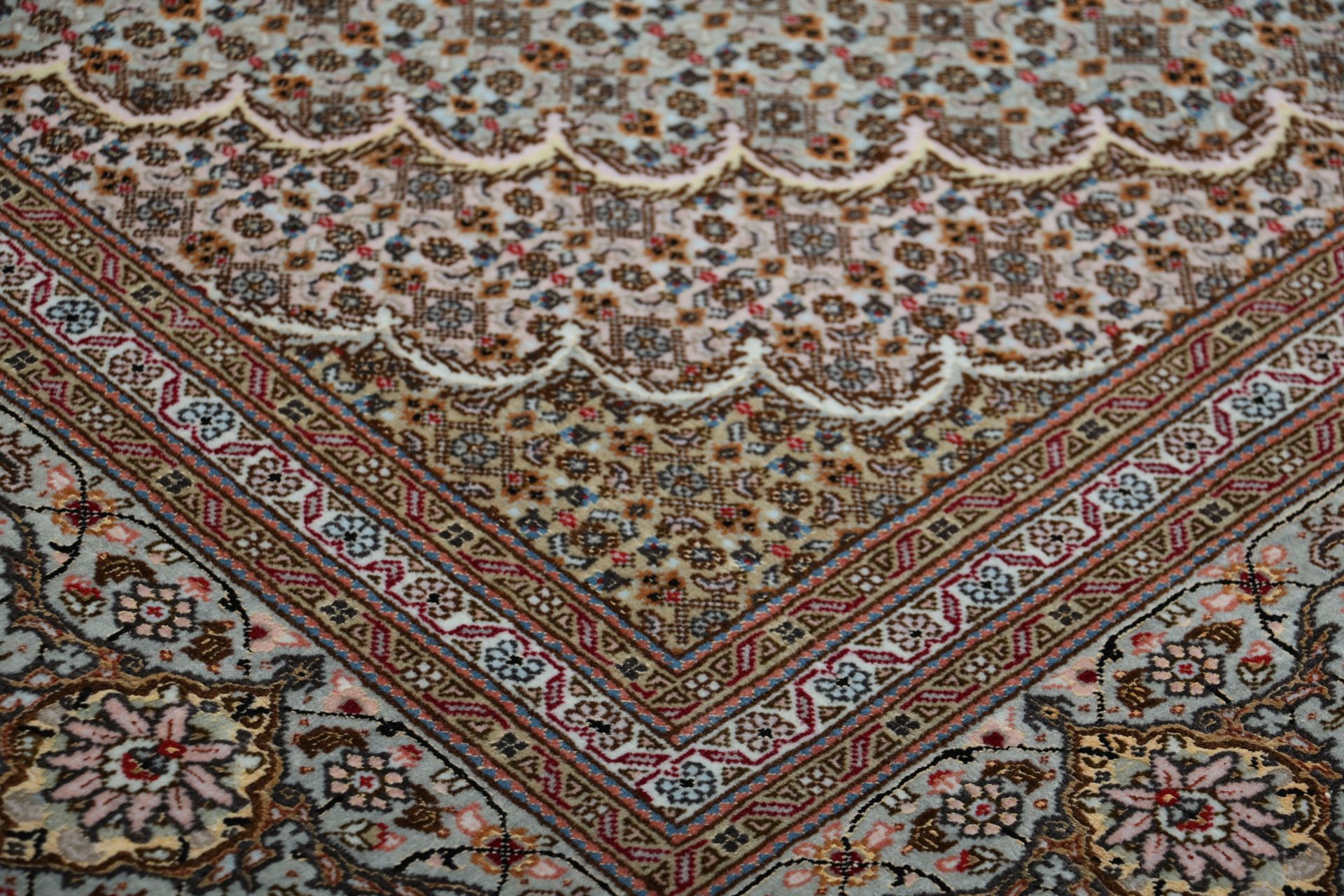 Täbriz Perserteppich aus Iran, 204 × 212 cm