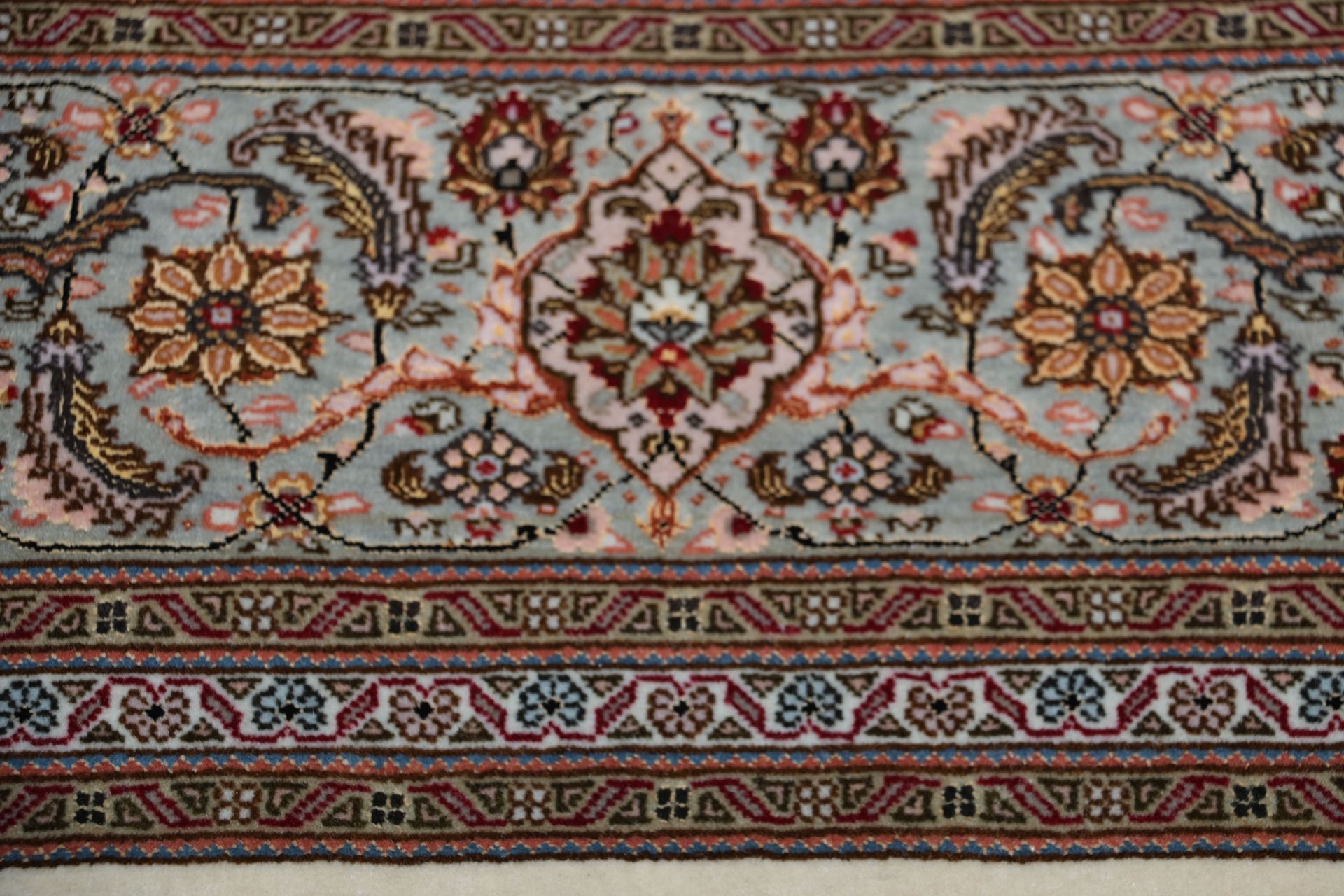 Täbriz Perserteppich aus Iran, 204 × 212 cm