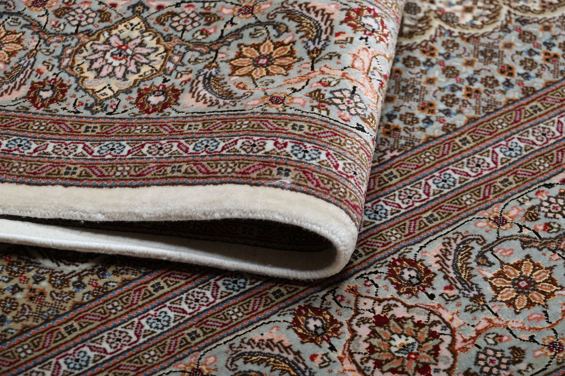 Täbriz Perserteppich aus Iran, 204 × 212 cm