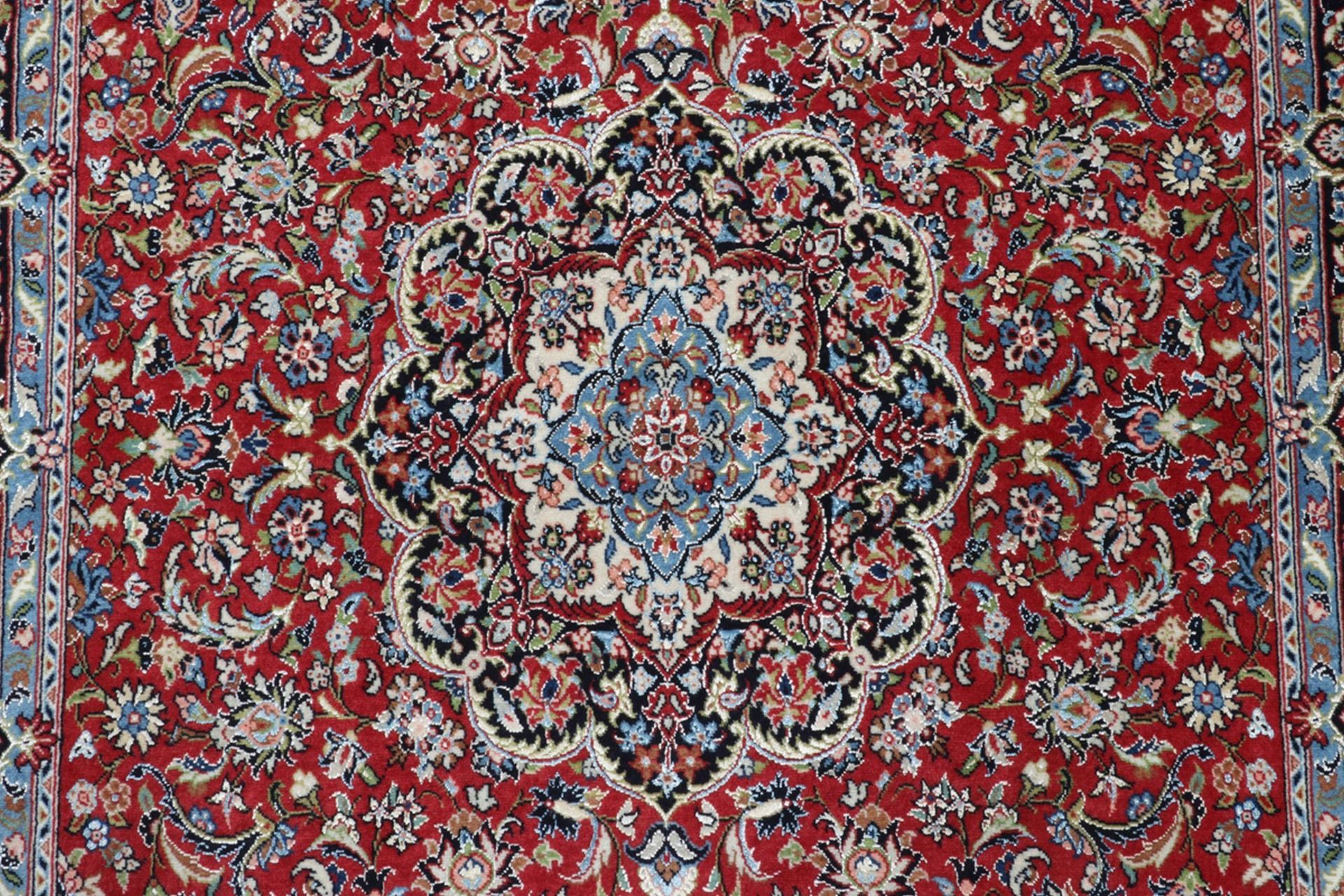 Isfahan Perserteppich aus Iran, 105 × 172 cm
