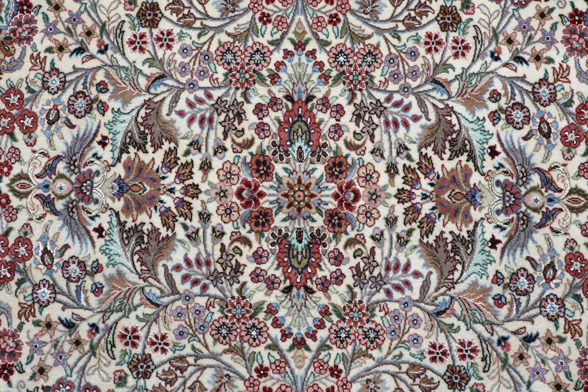 Isfahan Perserteppich aus Iran, 105 × 175 cm