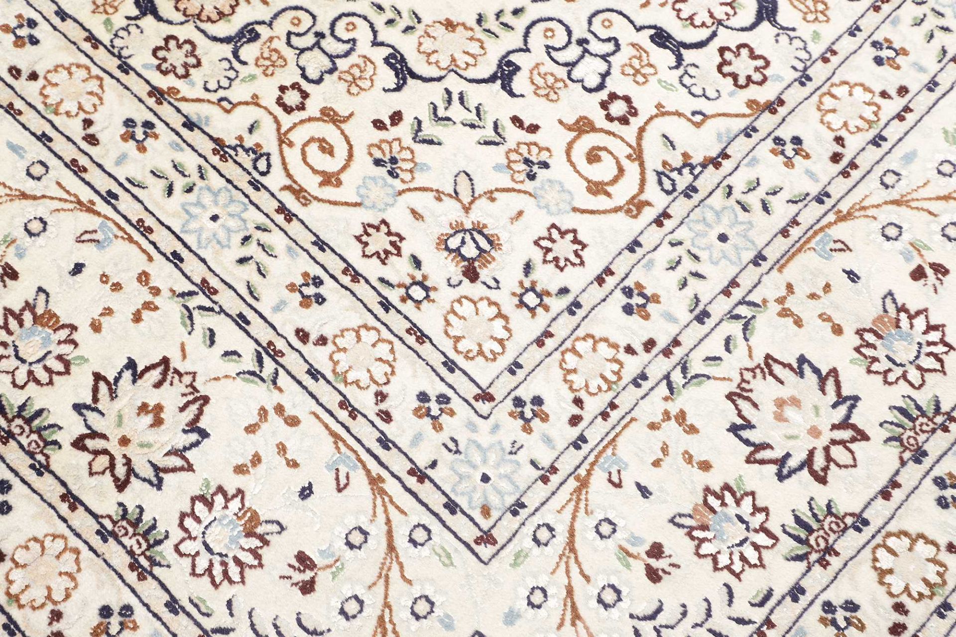 Handgeknüpfter Nain Perserteppich 211 × 306 cm