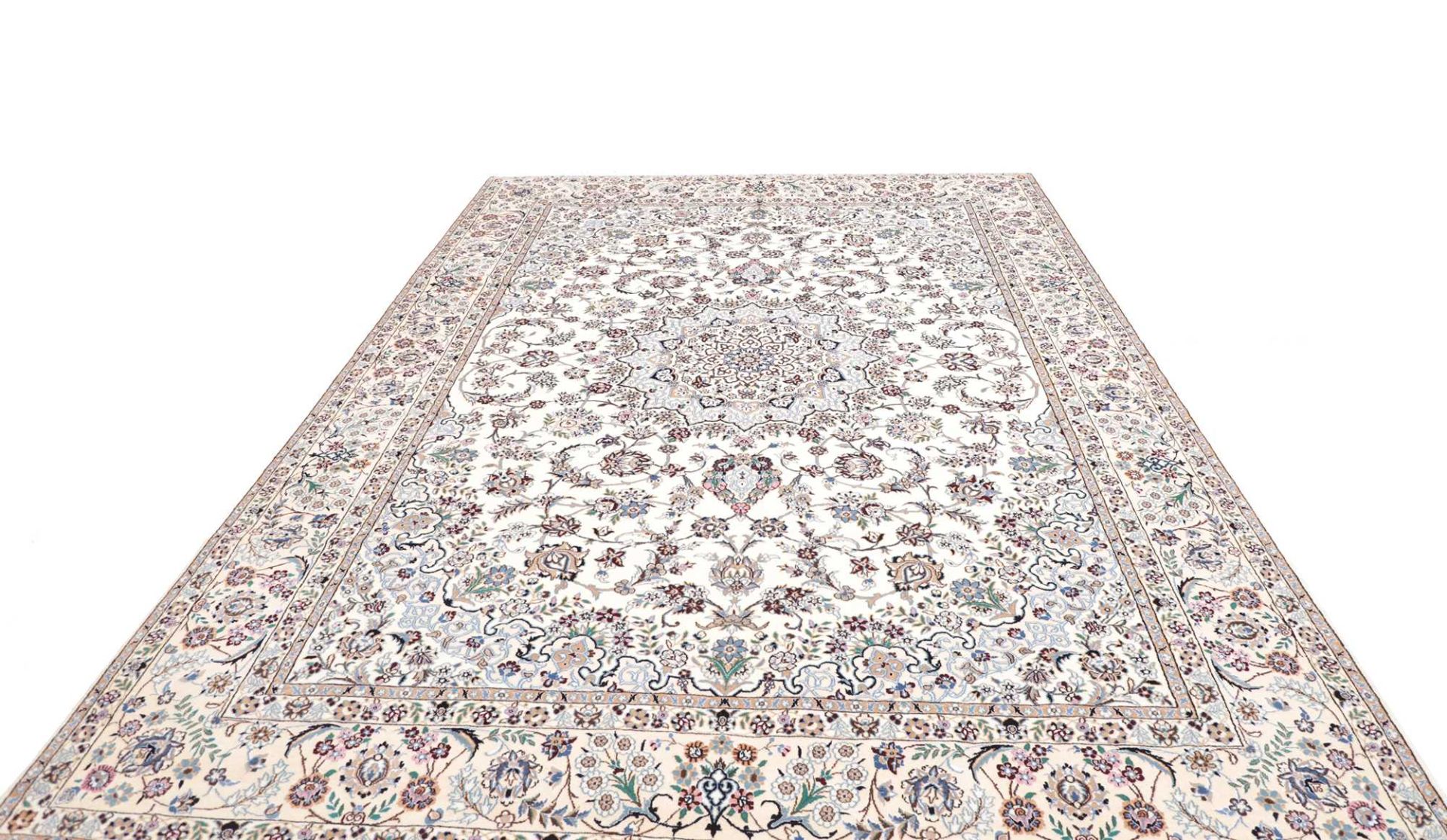 Nain Perserteppich 247 × 345 cm aus Wolle, handgeknüpft
