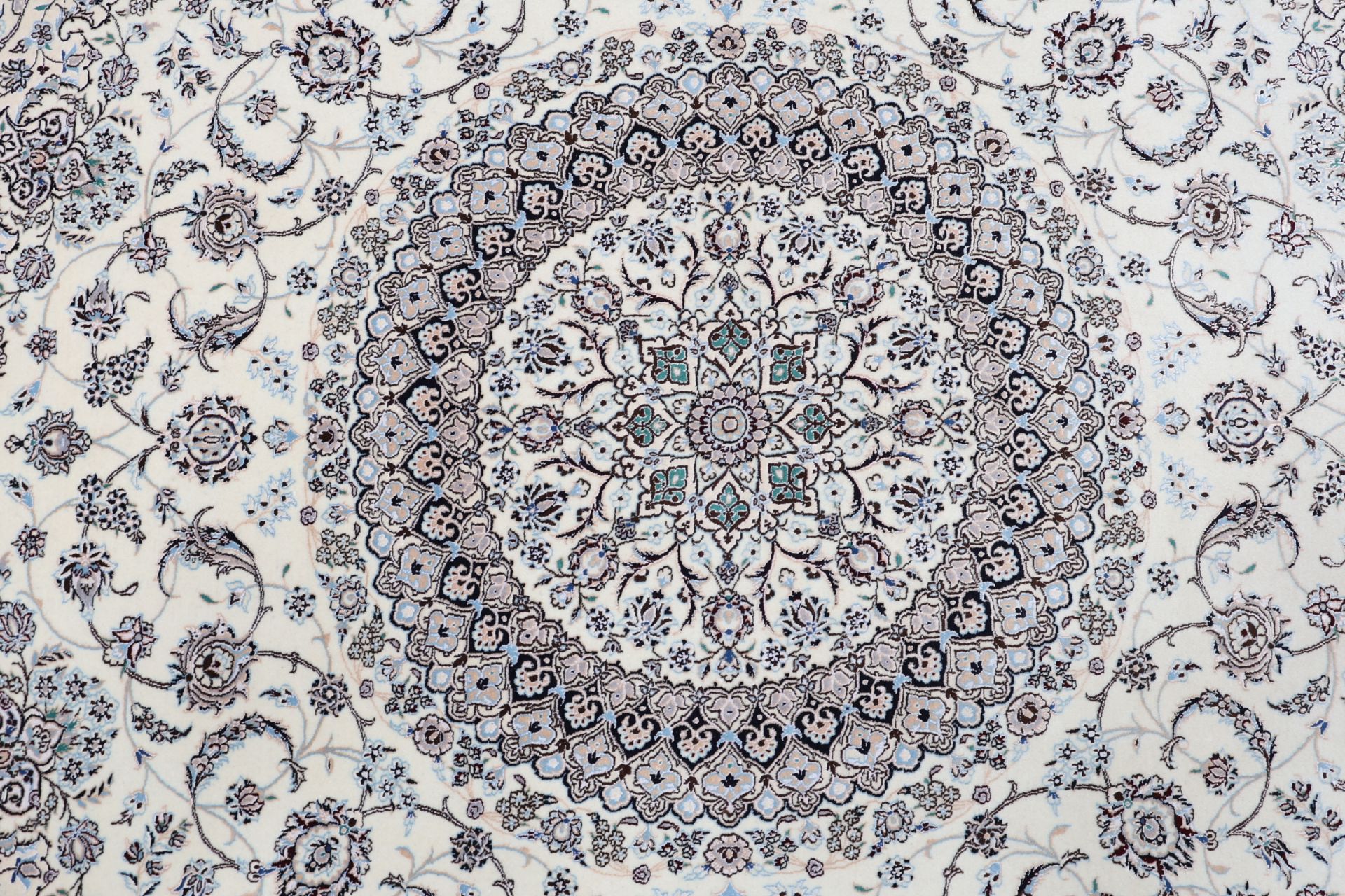 Handgeknüpfter Nain Perserteppich, 252 × 262 cm, Wolle & Seide