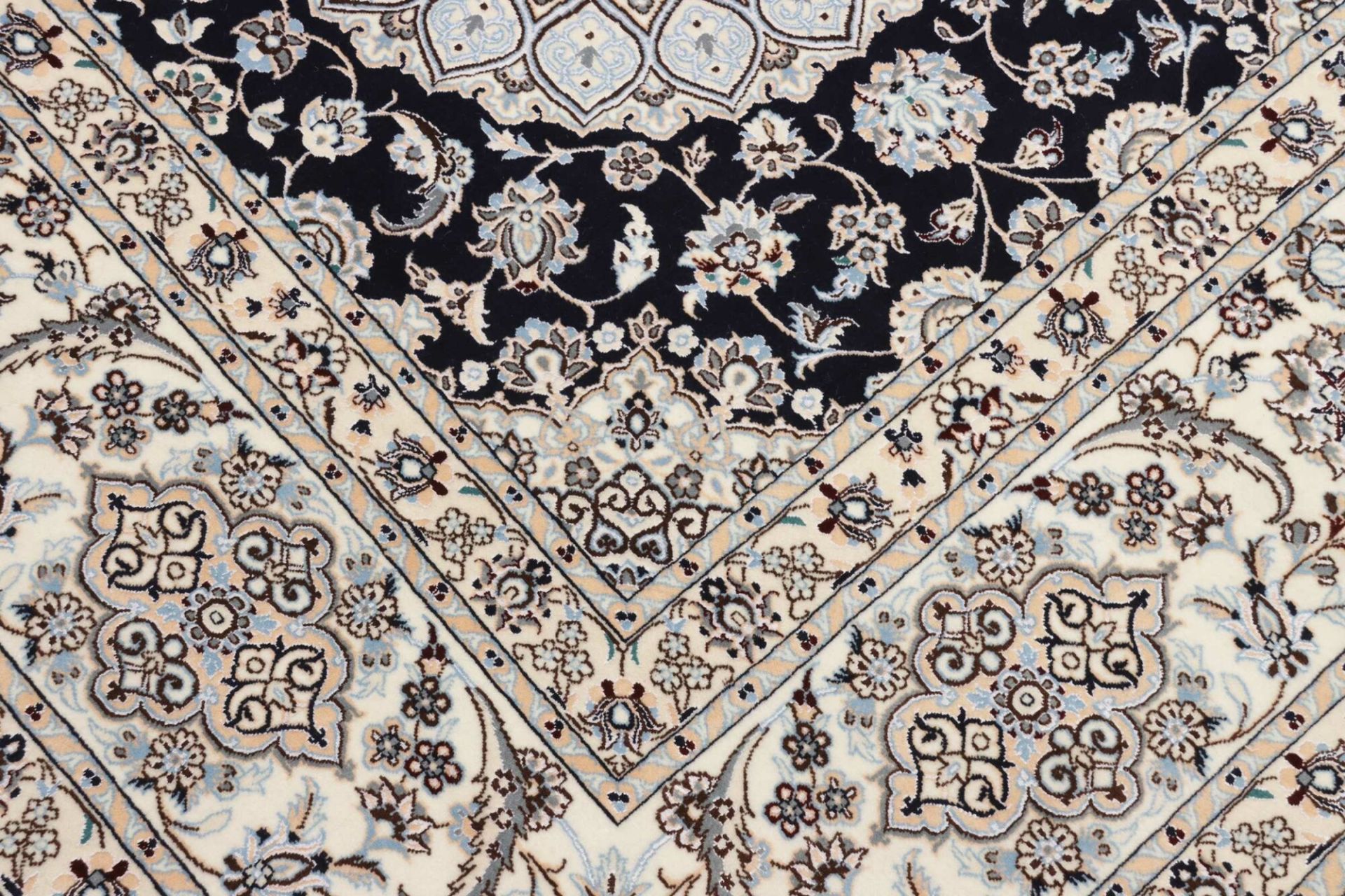 perserteppich-nain-214-x-311-cm-schurwolle-handgeknupft-exklusiv-5 Nain Perserteppich aus Iran, 214 × 311 cm