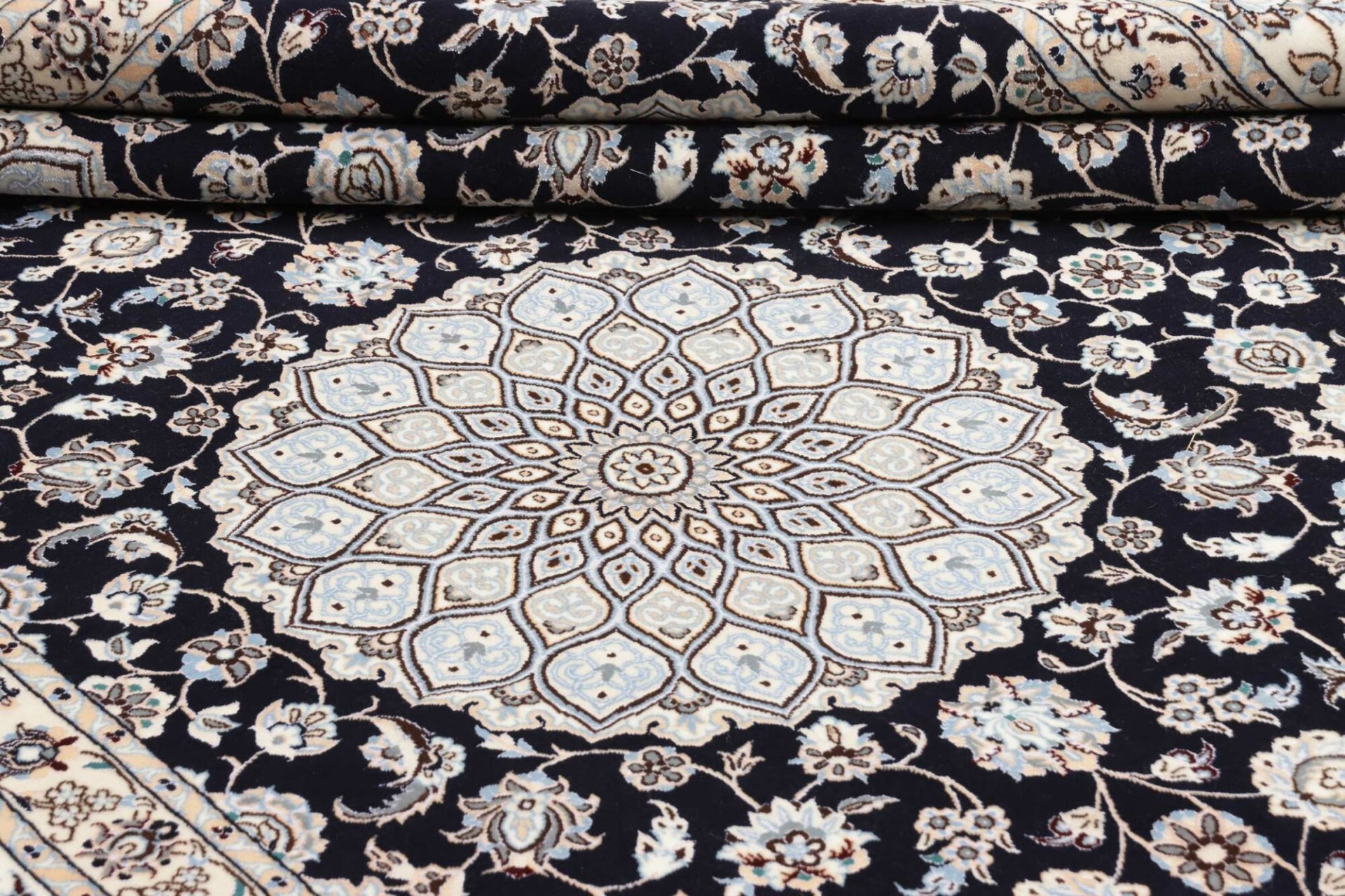 perserteppich-nain-214-x-311-cm-schurwolle-handgeknupft-exklusiv-9 Nain Perserteppich aus Iran, 214 × 311 cm