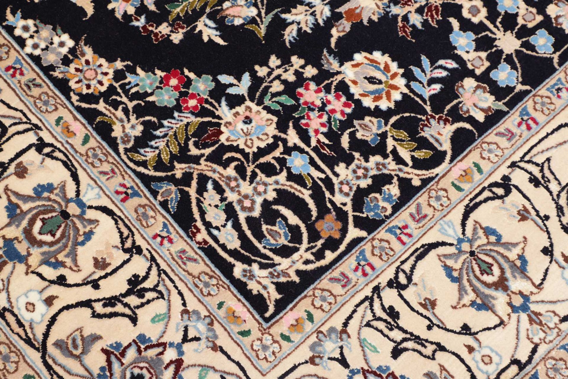 perserteppich-nain-168-x-235-cm-schurwolle-handgeknupft-exklusiv-5 Nain Perserteppich aus Iran, 168 × 235 cm