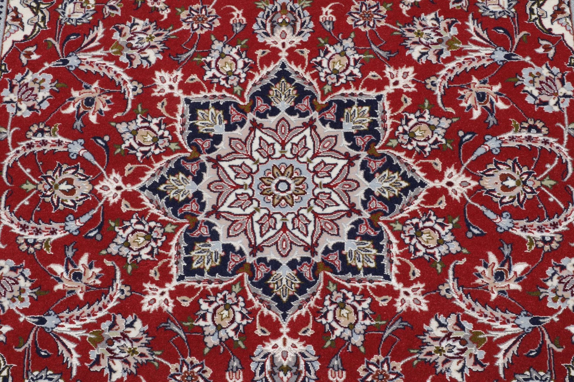 Handgeknüpfter Isfahan Perserteppich 115 × 170 cm