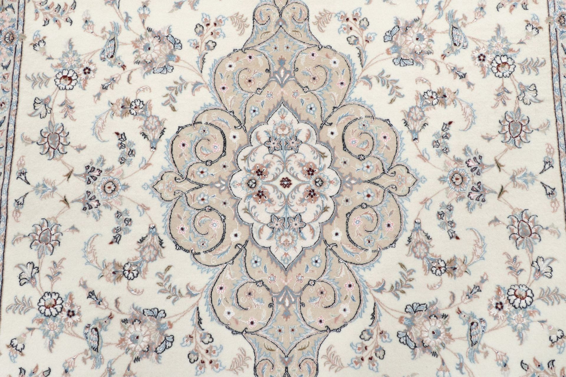 perserteppich-isfahan-170-x-245-cm-schurwolle-seide-handgeknupft-7 Handgeknüpfter Isfahan Perserteppich, 170 × 245 cm, Wolle & Seide