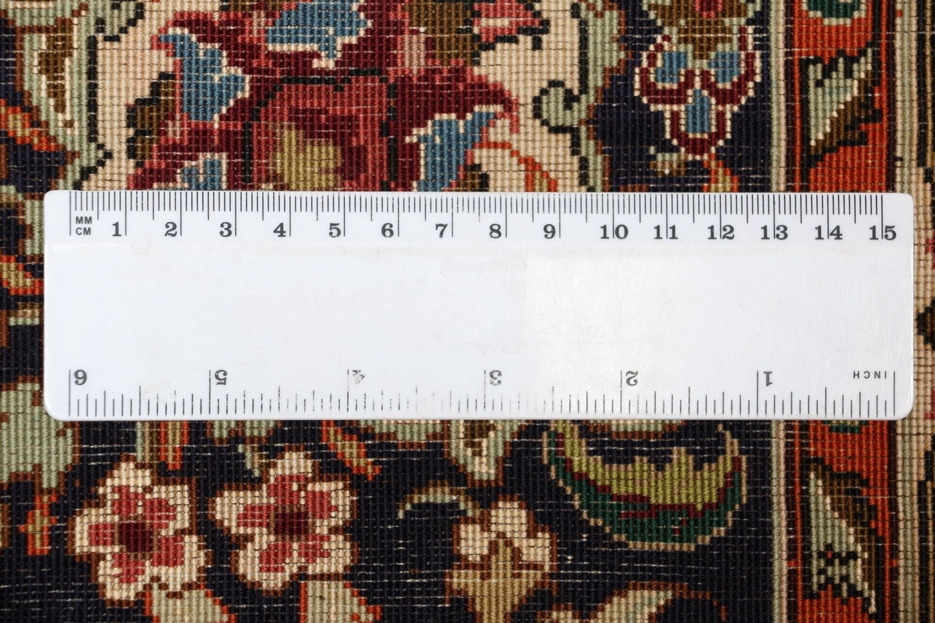 Täbriz Perserteppich 253 × 350 cm aus Wolle & Seide, handgeknüpft