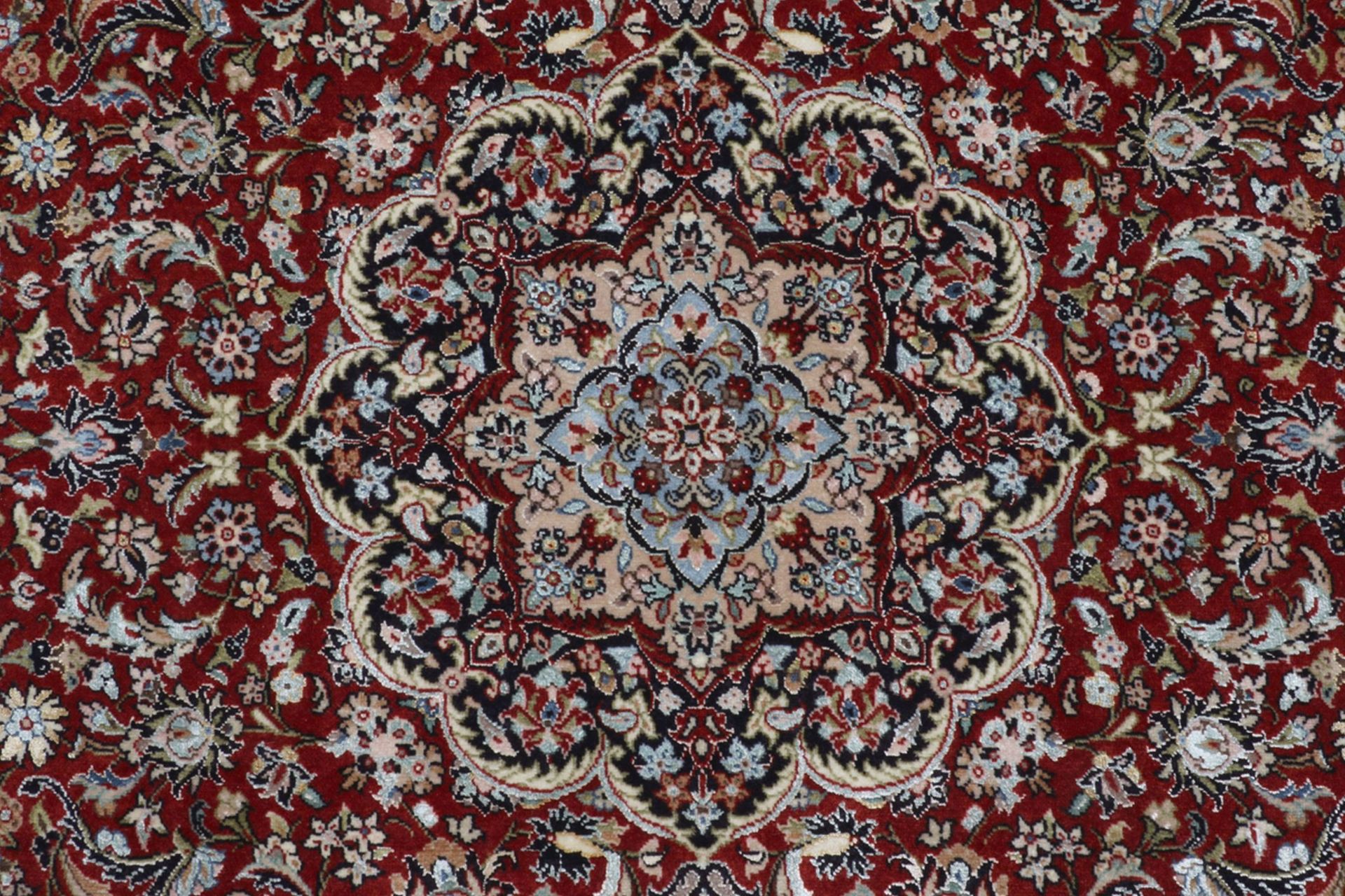 Handgeknüpfter Isfahan Perserteppich, 105 × 168 cm, Wolle & Seide