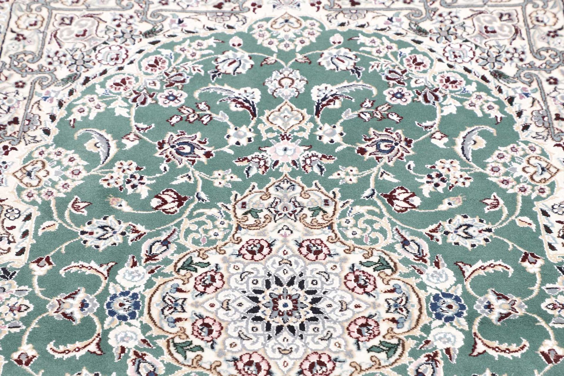 Handgeknüpfter Nain Perserteppich 103 × 150 cm