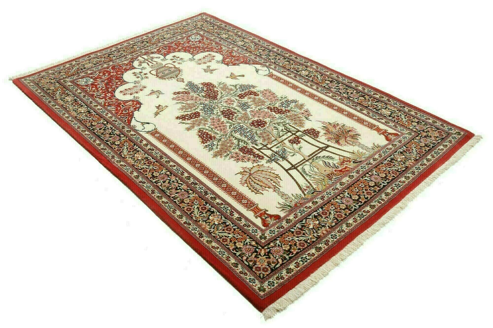 Isfahan Perserteppich 137 × 203 cm aus Wolle & Seide, handgeknüpft