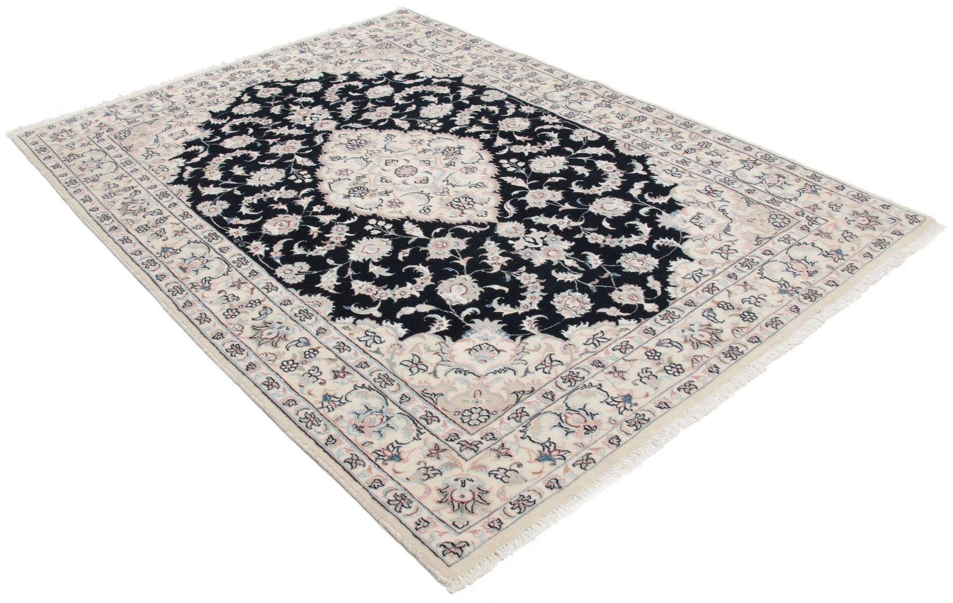 Nain Perserteppich aus Iran, 110 × 155 cm