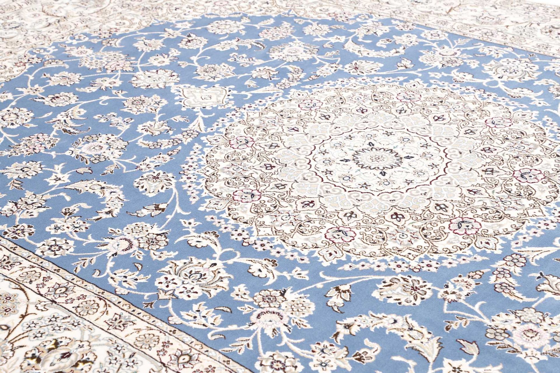 Nain Perserteppich 251 × 357 cm aus Wolle, handgeknüpft