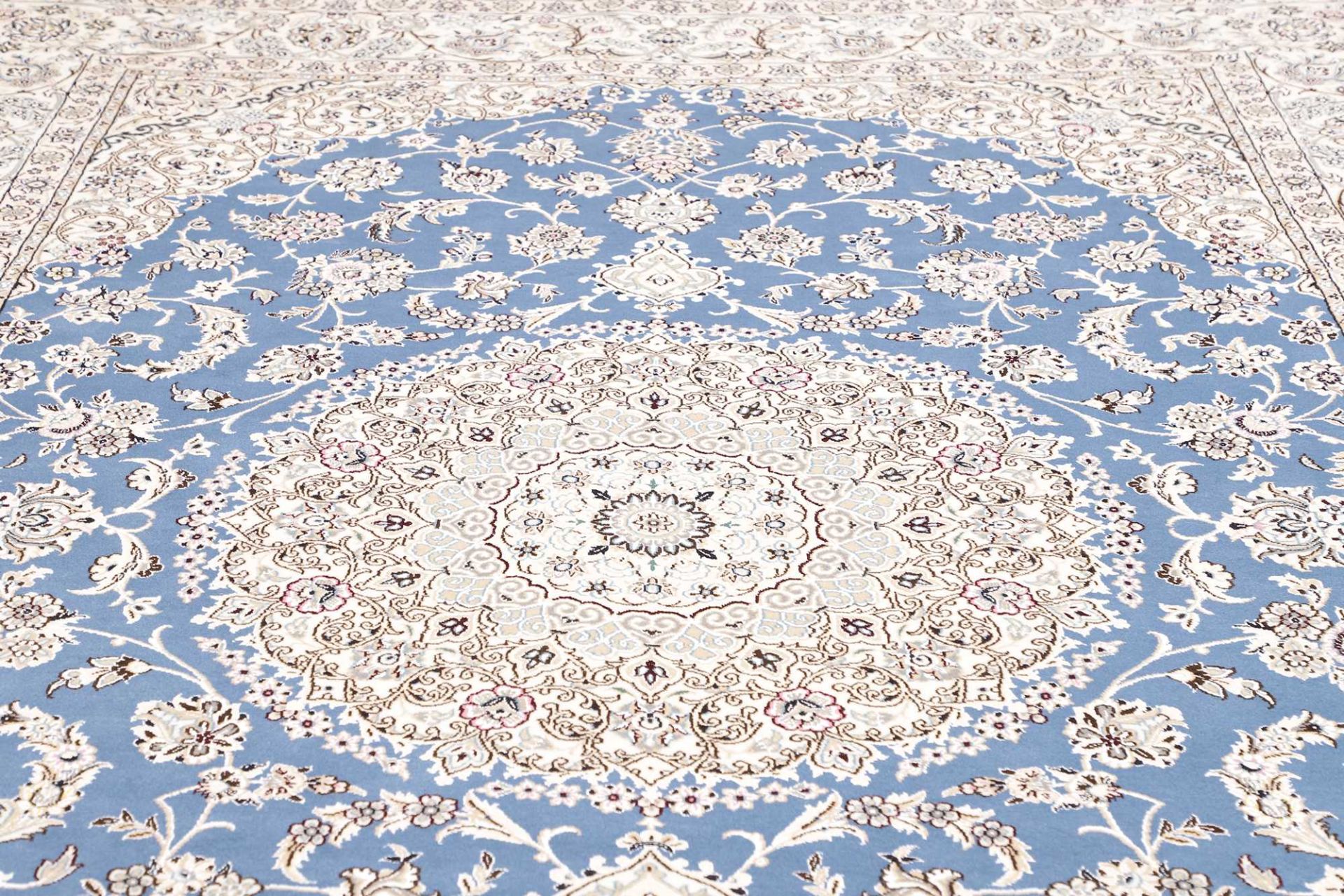 Nain Perserteppich 251 × 357 cm aus Wolle, handgeknüpft