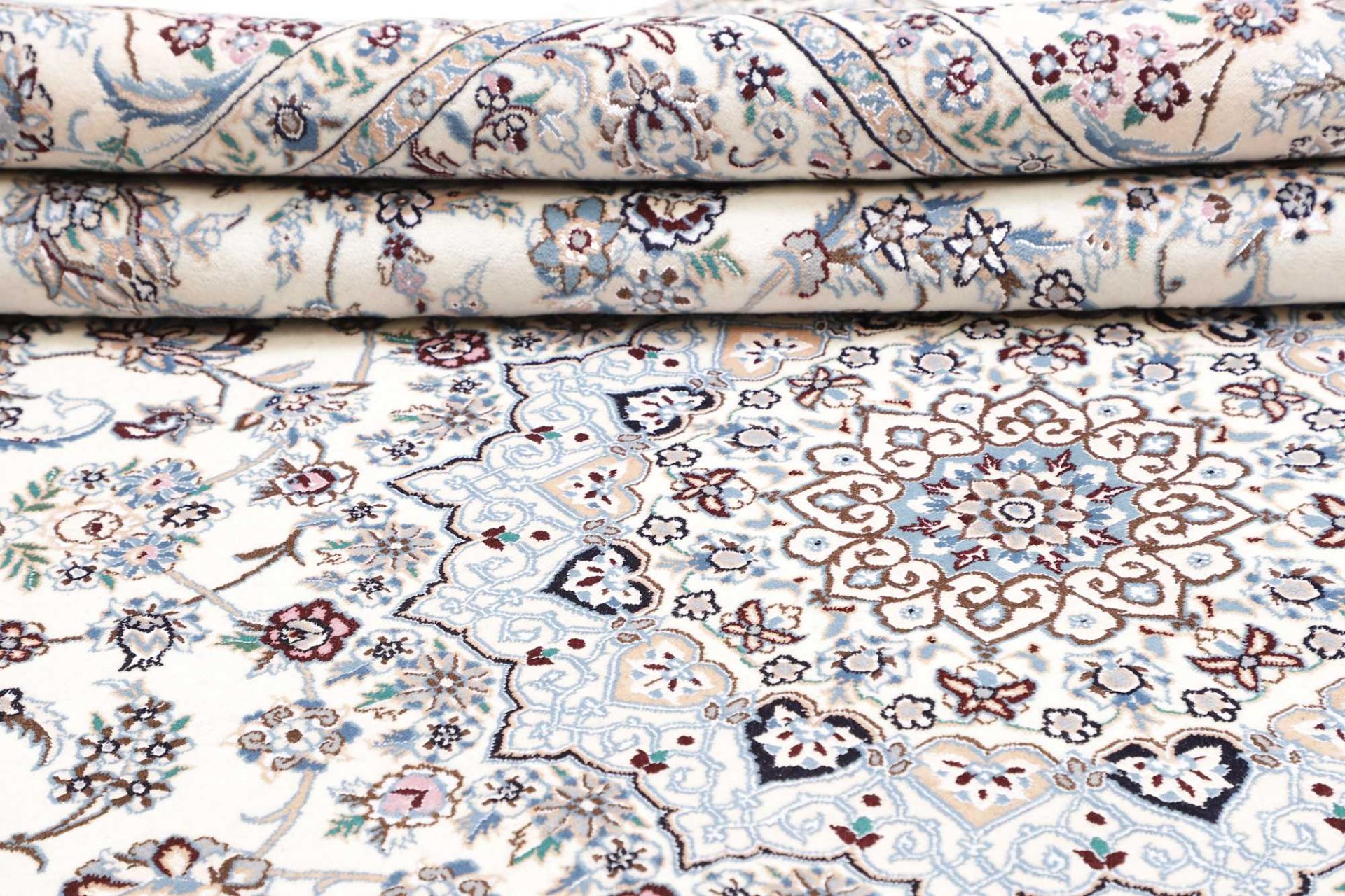 perserteppich-nain-247-x-347-cm-schurwolle-handgeknupft-exklusiv-9 Nain Perserteppich 247 × 347 cm aus Wolle, handgeknüpft