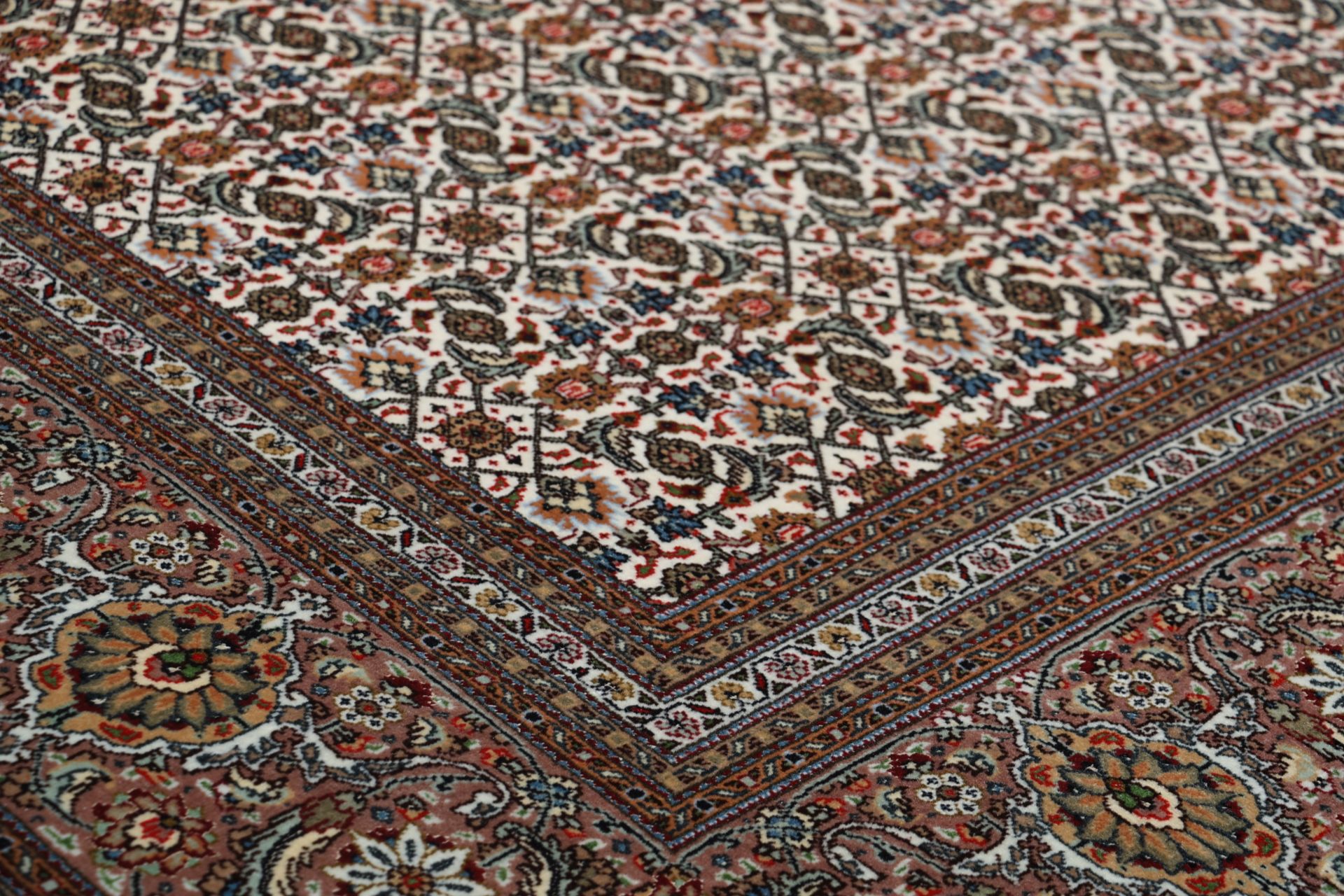 Handgeknüpfter Täbriz Perserteppich, 246 × 341 cm, Wolle & Seide