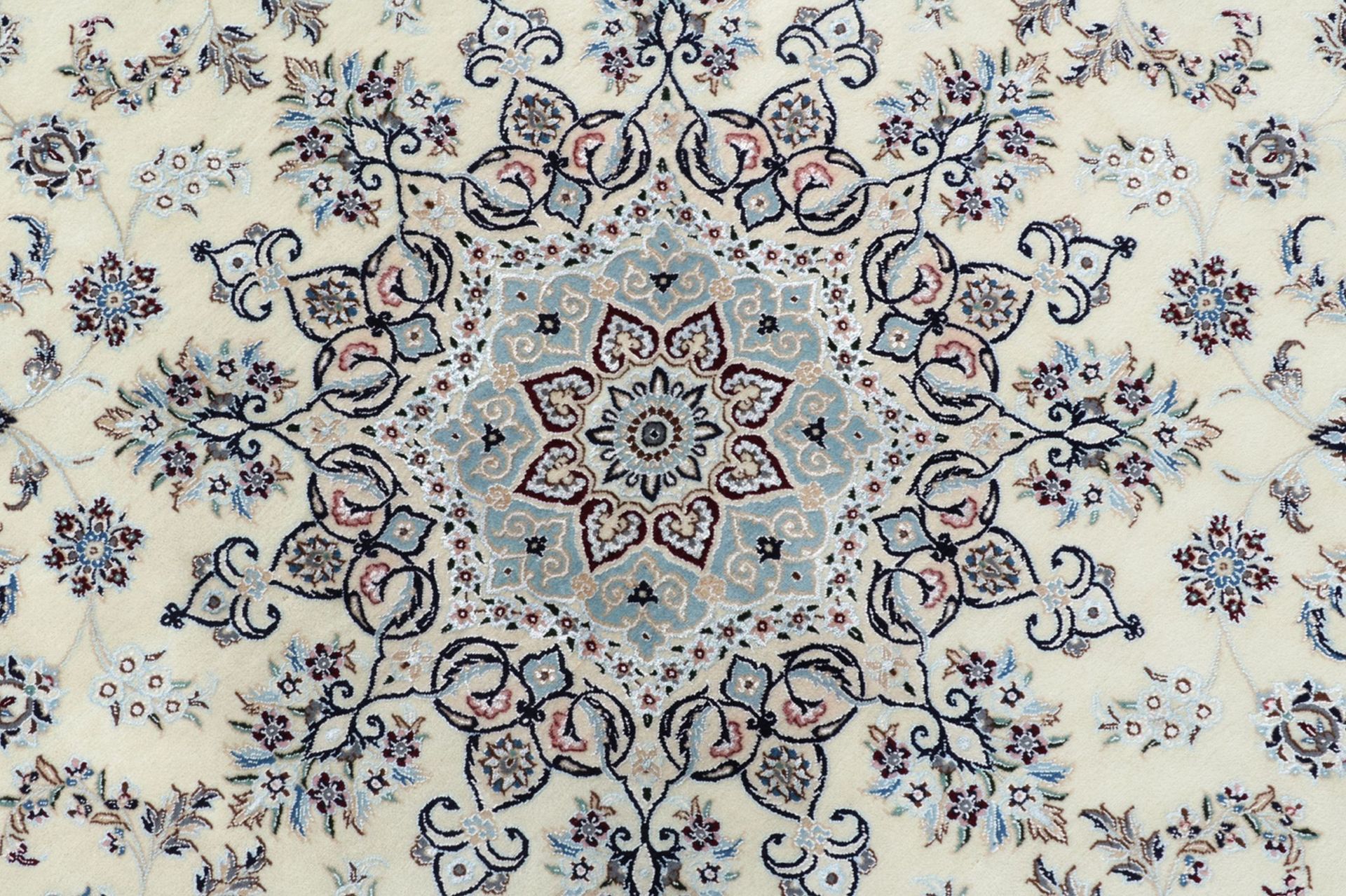 Nain Perserteppich 125 × 125 cm aus Wolle & Seide, handgeknüpft