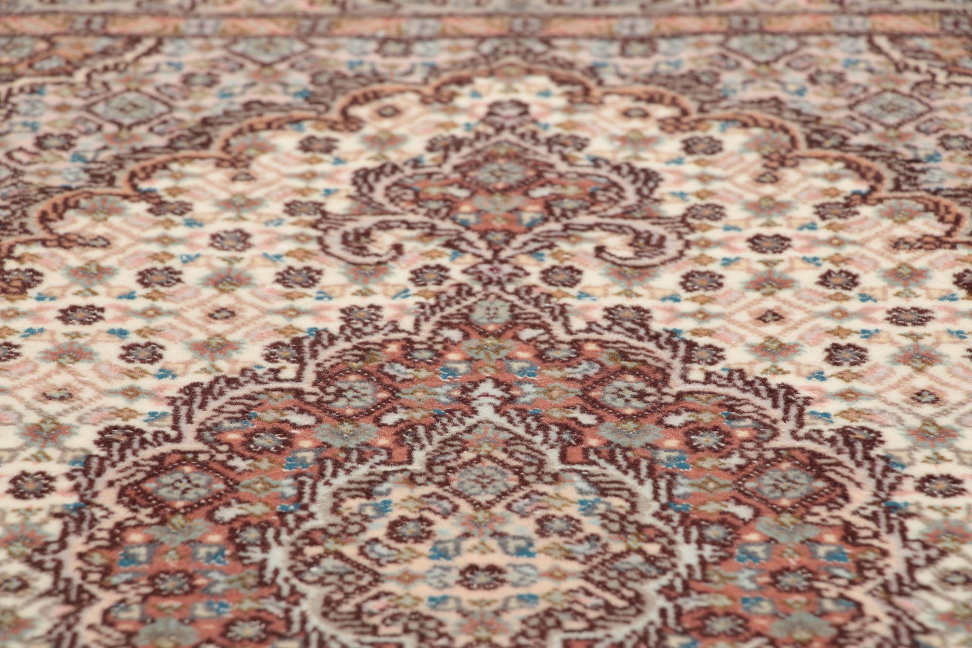 Täbriz Perserteppich 63 × 95 cm aus Wolle & Seide, handgeknüpft