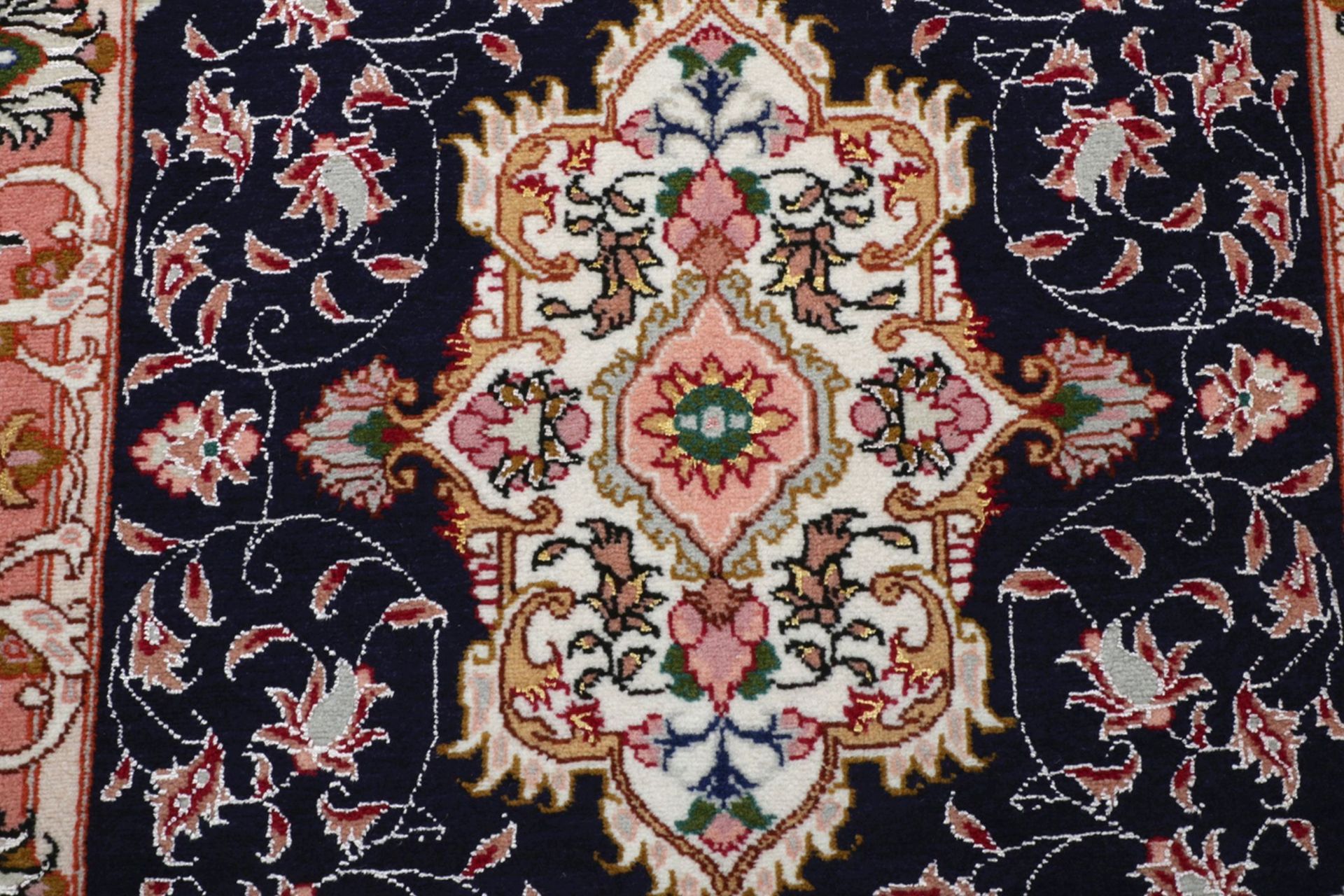 Täbriz Perserteppich aus Iran, 62 × 90 cm
