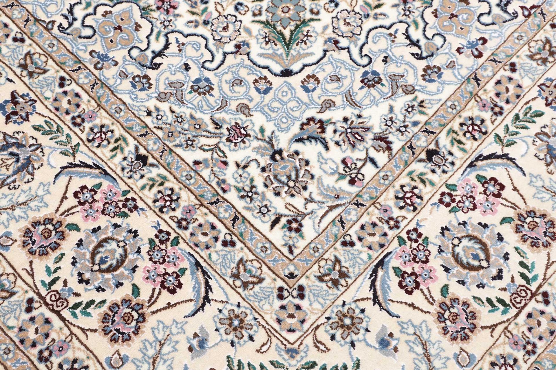 perserteppich-nain-253-x-352-cm-schurwolle-handgeknupft-exklusiv-5 Handgeknüpfter Nain Perserteppich 253 × 352 cm