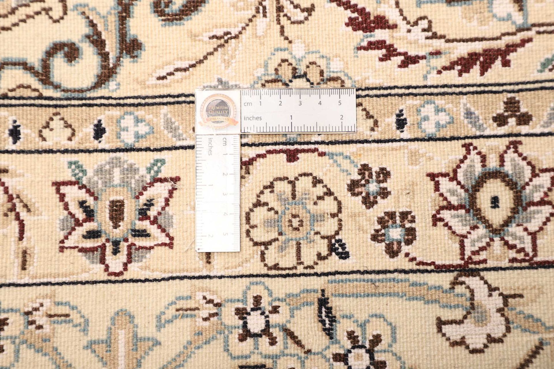 Handgeknüpfter Nain Perserteppich 254 × 346 cm