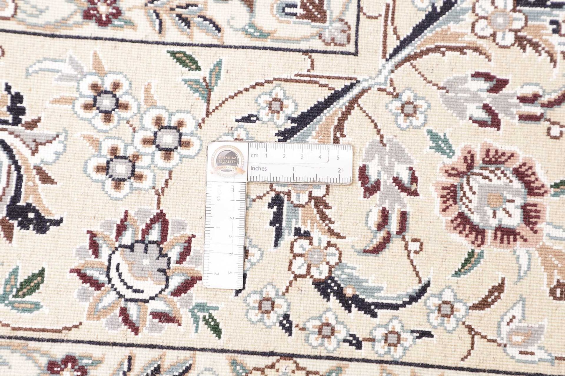 Handgeknüpfter Nain Perserteppich 209 × 309 cm