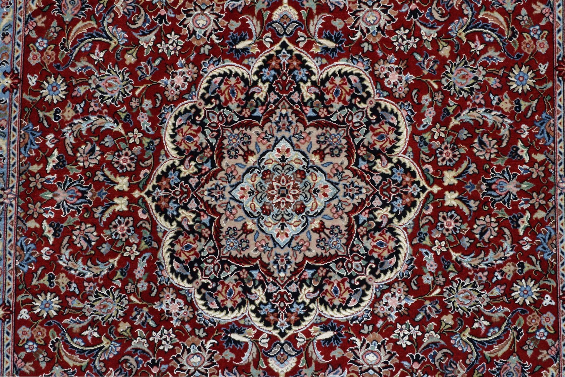 Handgeknüpfter Isfahan Perserteppich, 105 × 165 cm, Wolle & Seide