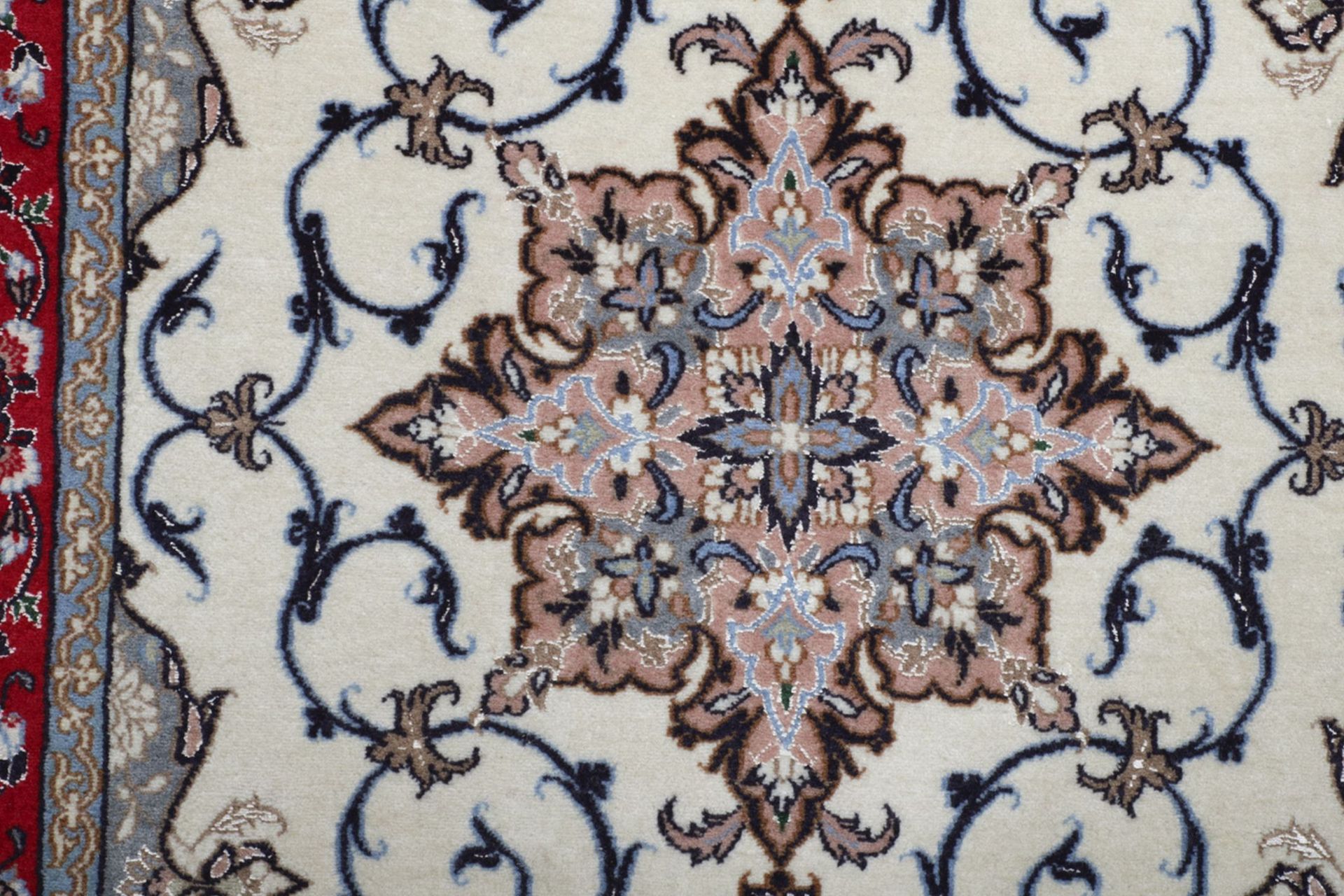Isfahan Perserteppich 75 × 105 cm aus Wolle & Seide, handgeknüpft