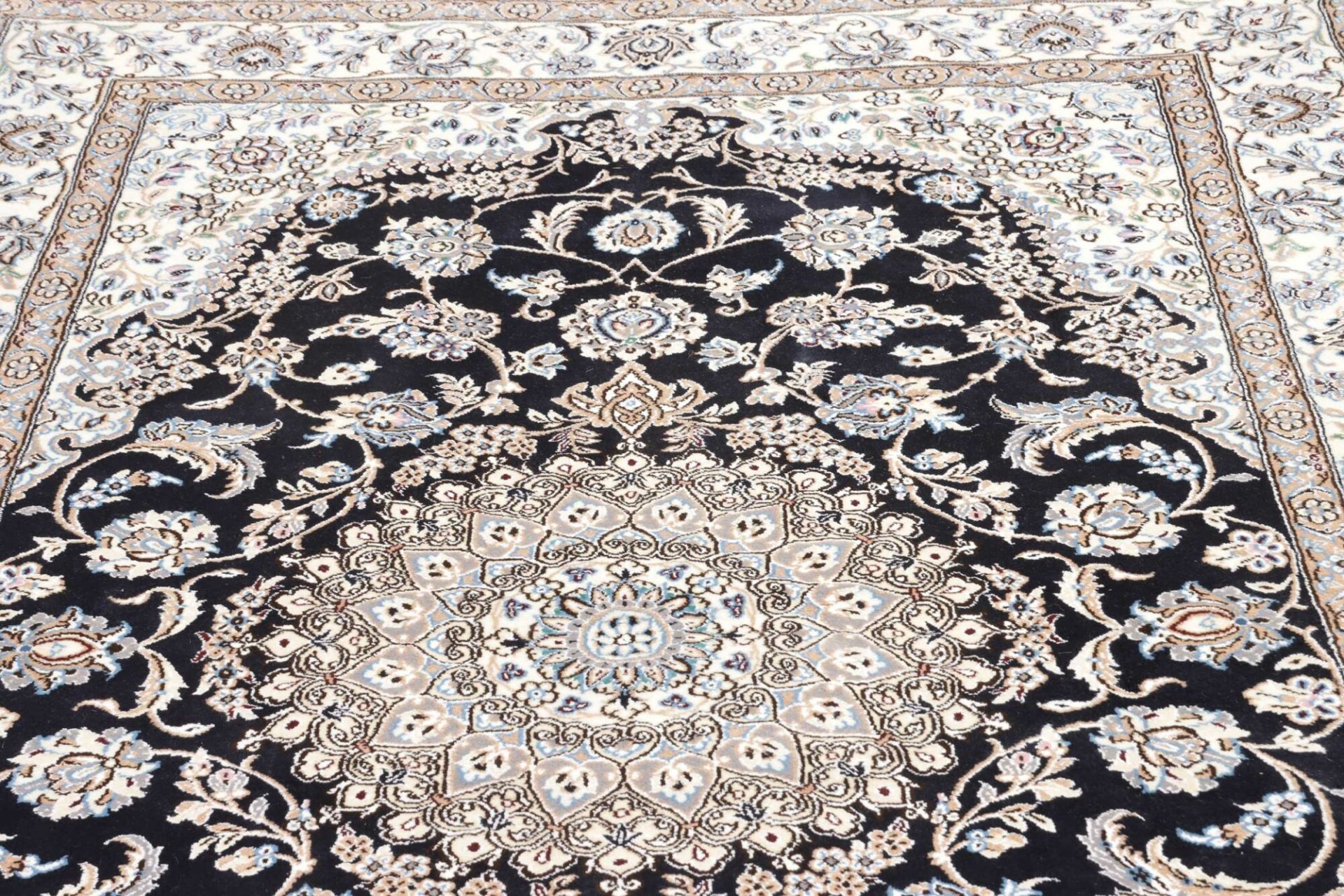 perserteppich-nain-161-x-260-cm-schurwolle-handgeknupft-exklusiv-7 Handgeknüpfter Nain Perserteppich, 161 × 260 cm, Wolle