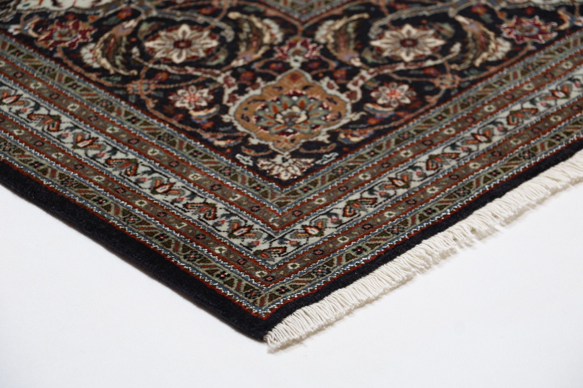 Täbriz Perserteppich aus Iran, 248 × 337 cm