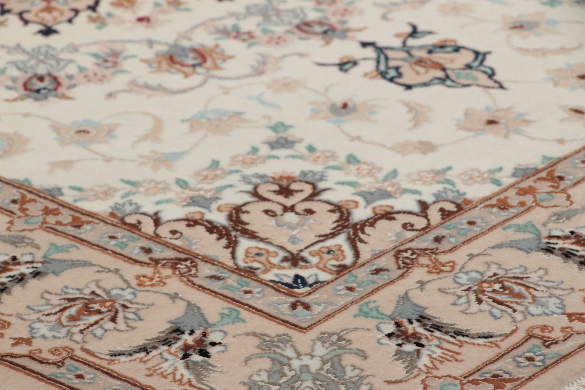 Handgeknüpfter Isfahan Perserteppich 85 × 395 cm