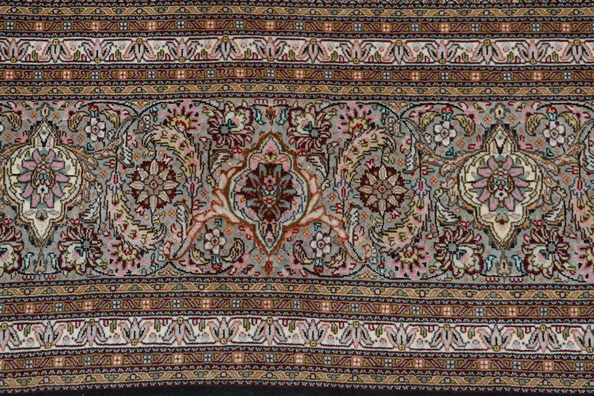 Täbriz Perserteppich aus Iran, 253 × 348 cm