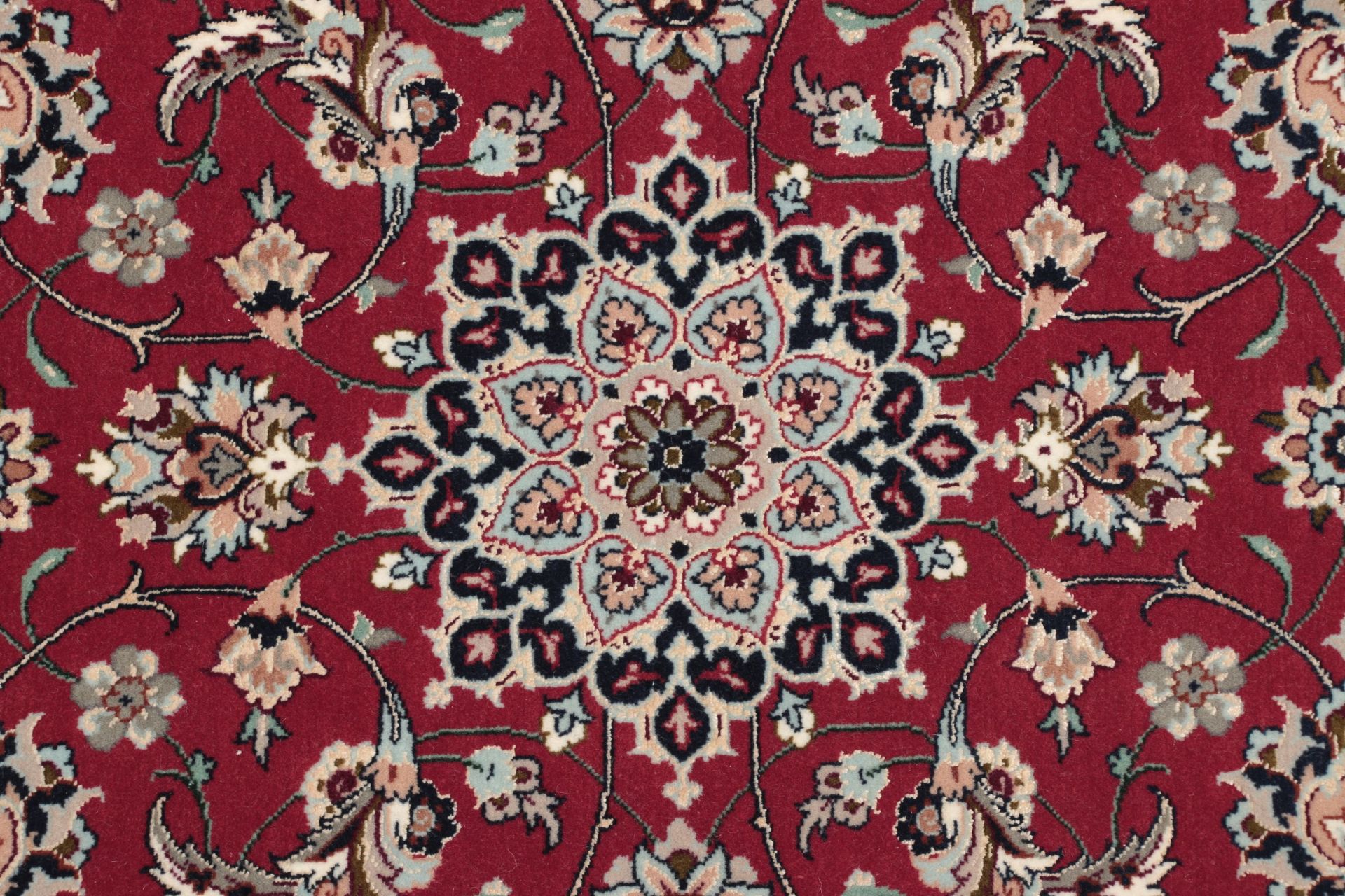 Isfahan Perserteppich aus Iran, 77 × 260 cm