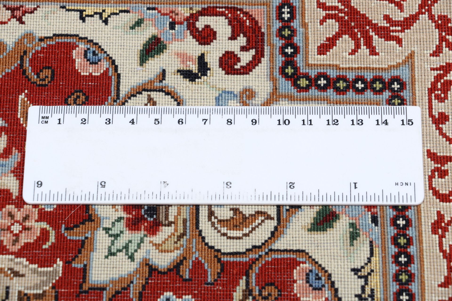 Handgeknüpfter Isfahan Perserteppich, 243 × 335 cm, Wolle & Seide