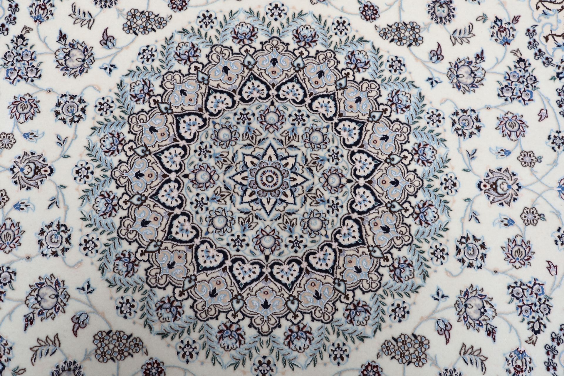 Handgeknüpfter Nain Perserteppich 205 × 208 cm