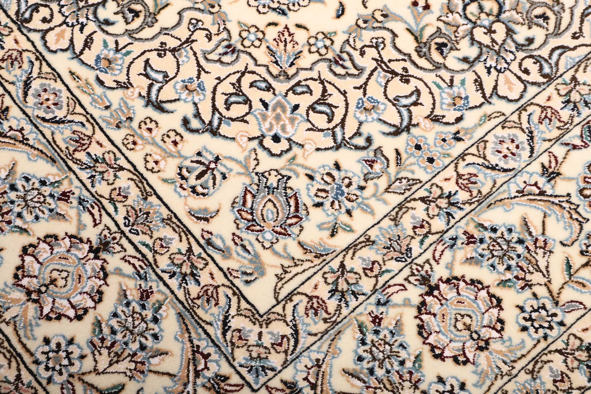 perserteppich-nain-216-x-209-cm-schurwolle-handgeknupft-exklusiv-5 Nain Perserteppich 216 × 209 cm aus Wolle, handgeknüpft