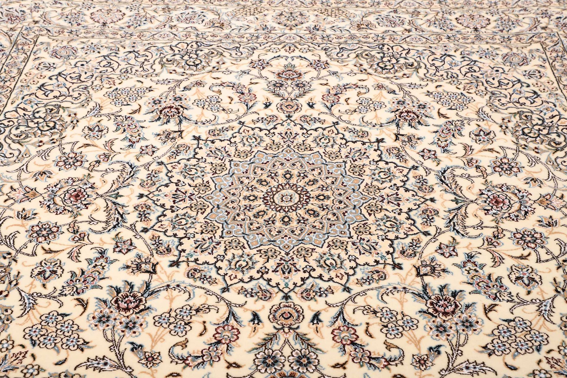 perserteppich-nain-216-x-209-cm-schurwolle-handgeknupft-exklusiv-7 Nain Perserteppich 216 × 209 cm aus Wolle, handgeknüpft