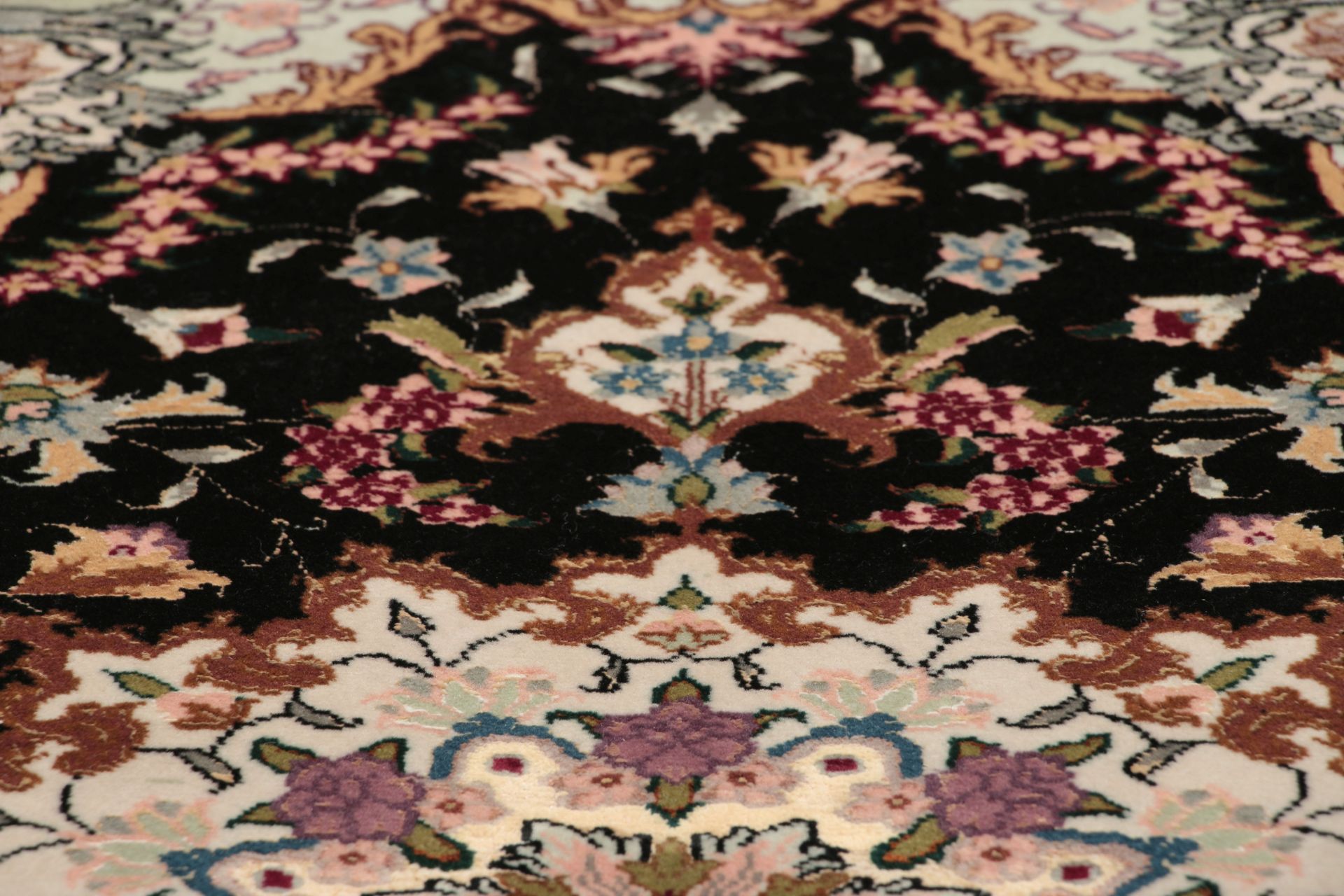 Handgeknüpfter Täbriz Perserteppich 72 × 125 cm