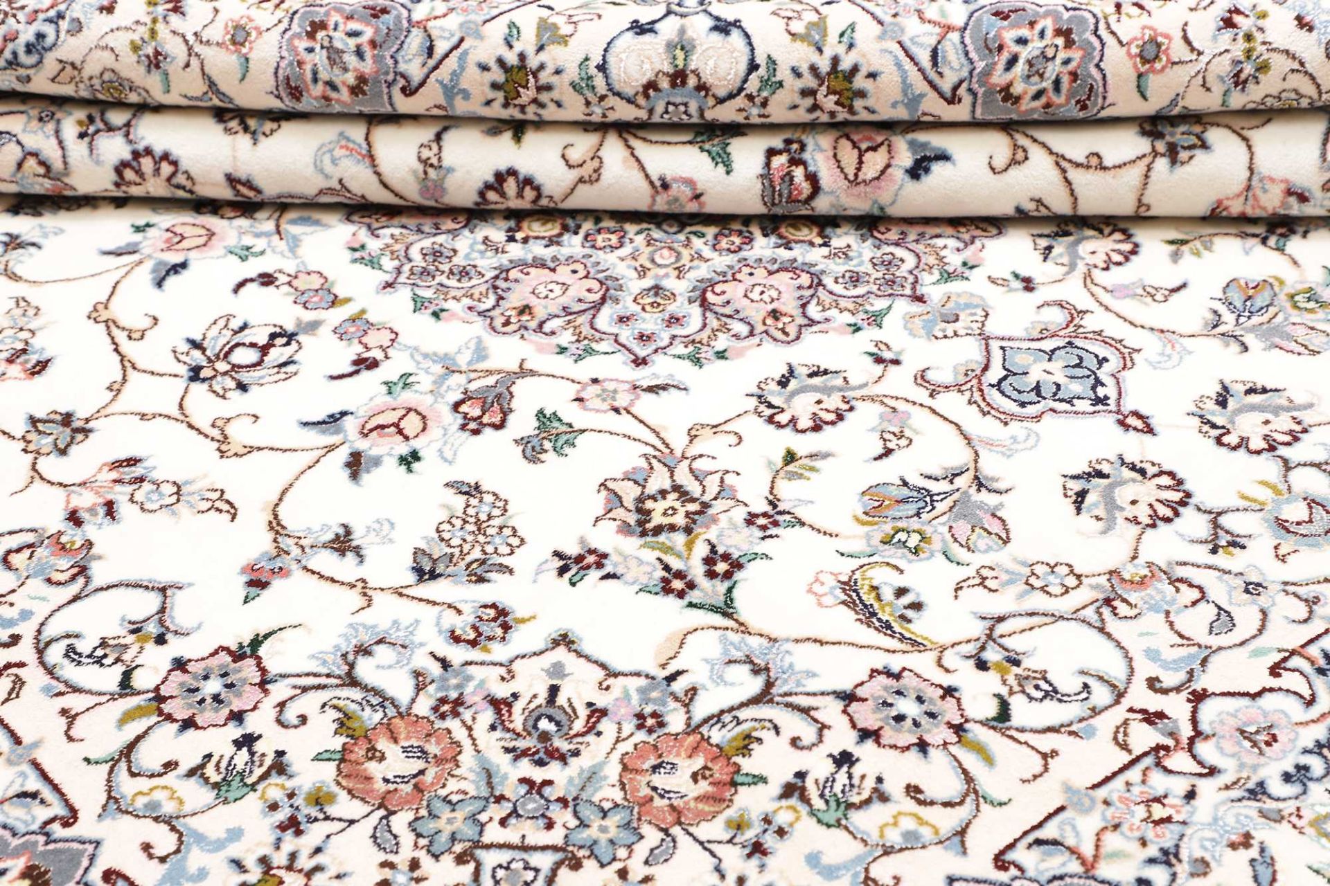 Nain Perserteppich aus Iran, 203 × 199 cm