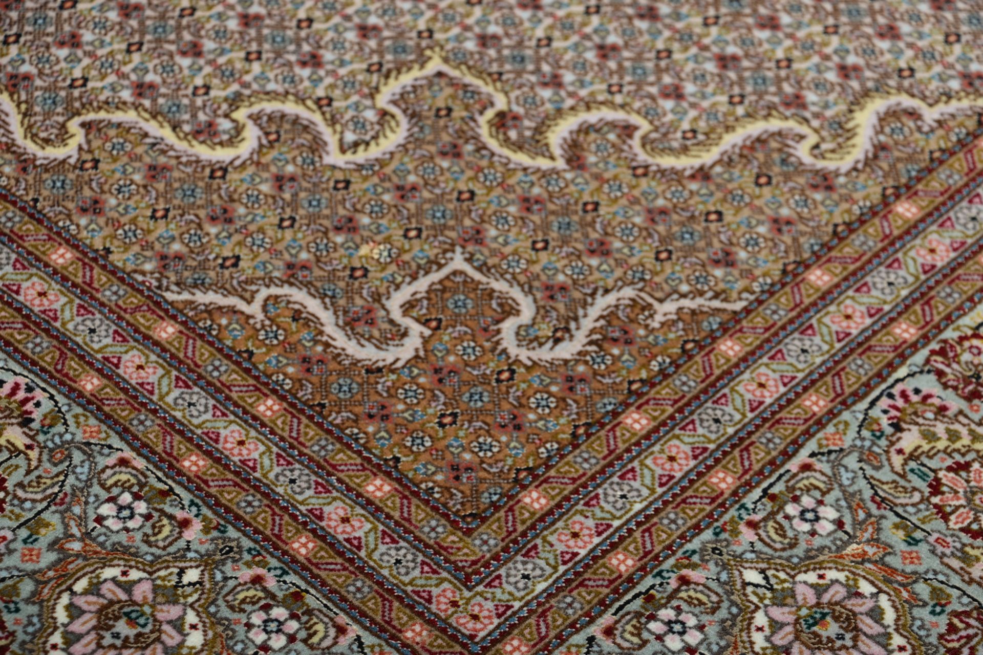 Handgeknüpfter Täbriz Perserteppich, 207 × 212 cm, Wolle & Seide