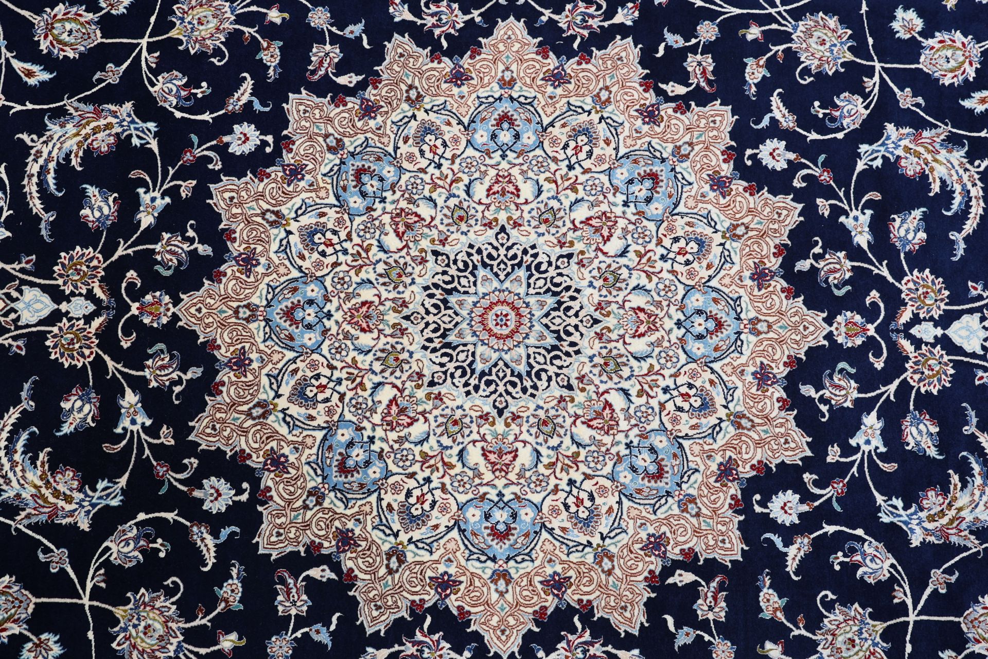 Handgeknüpfter Nain Perserteppich 260 × 355 cm