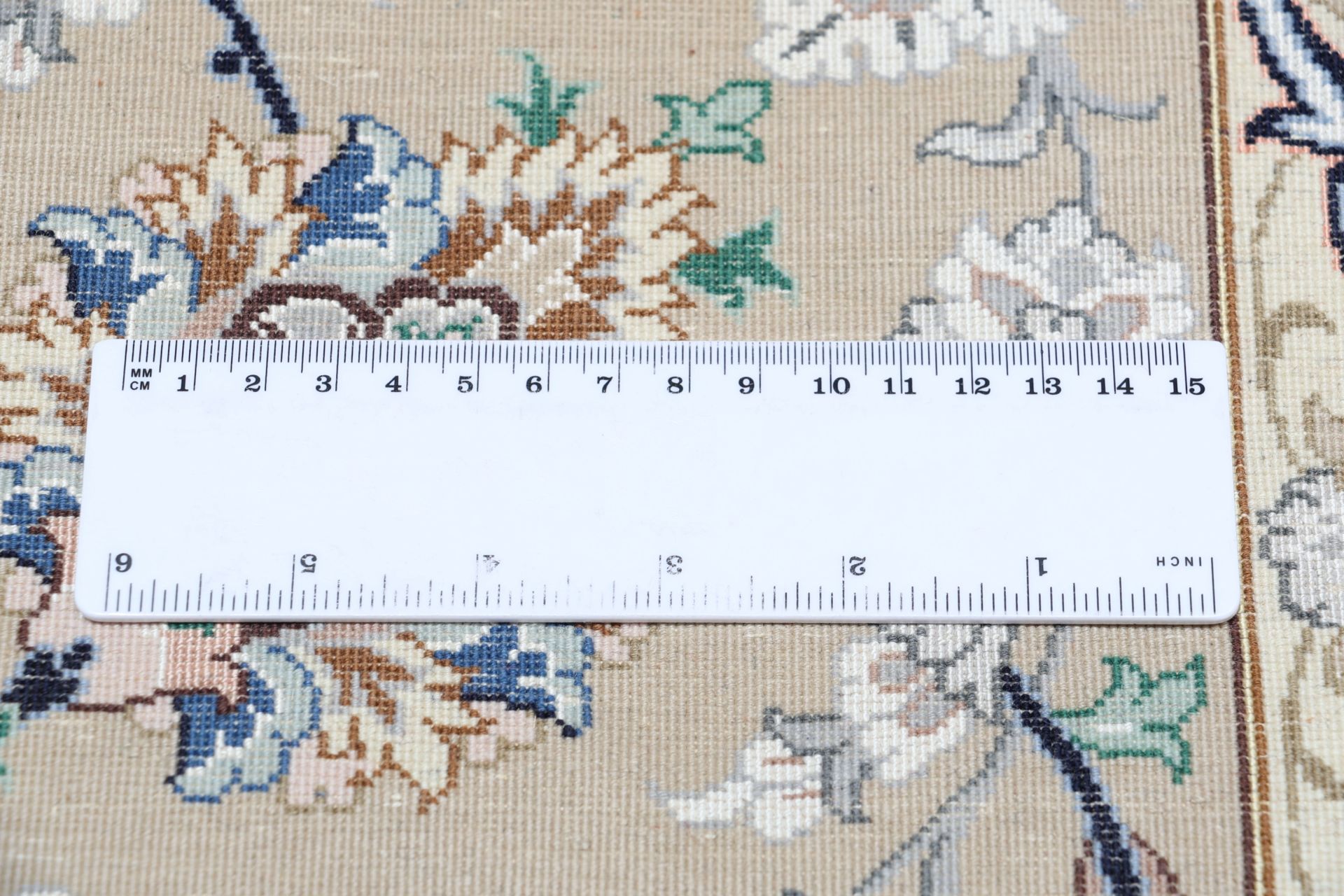 Isfahan Perserteppich 256 × 370 cm aus Wolle & Seide, handgeknüpft