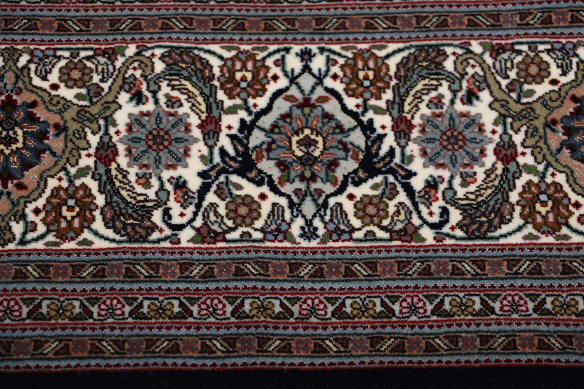 Täbriz Perserteppich 198 × 205 cm aus Wolle & Seide, handgeknüpft