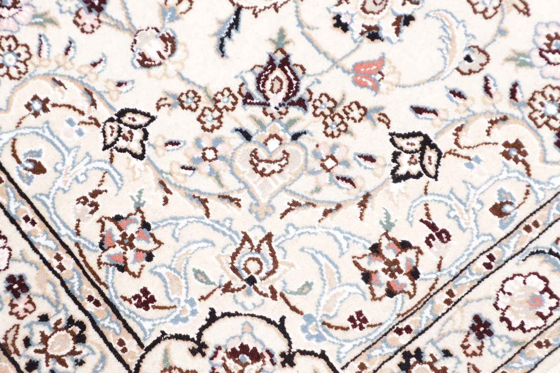 Nain Perserteppich 103 × 149 cm aus Wolle, handgeknüpft