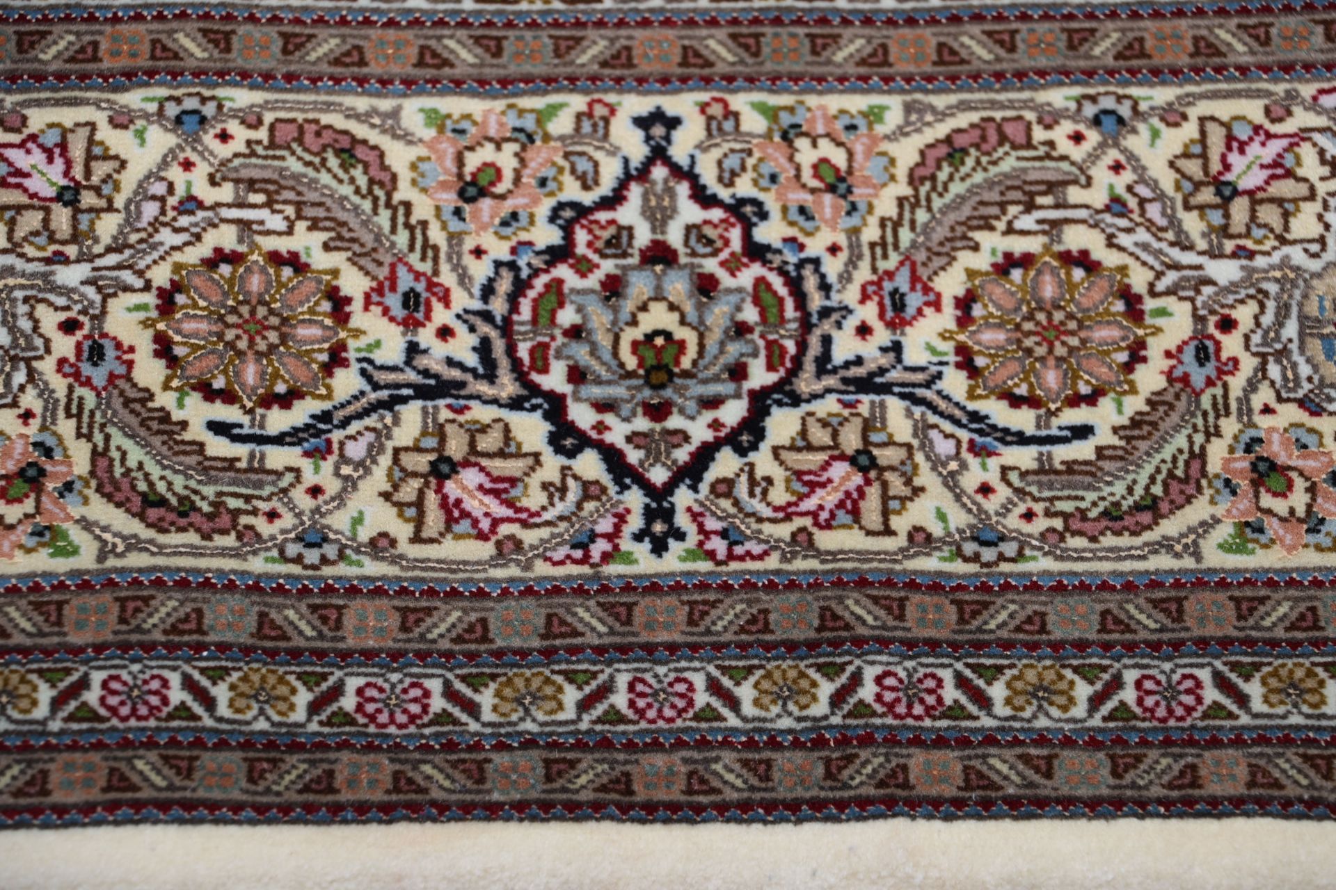 Täbriz Perserteppich 200 × 203 cm aus Wolle & Seide, handgeknüpft