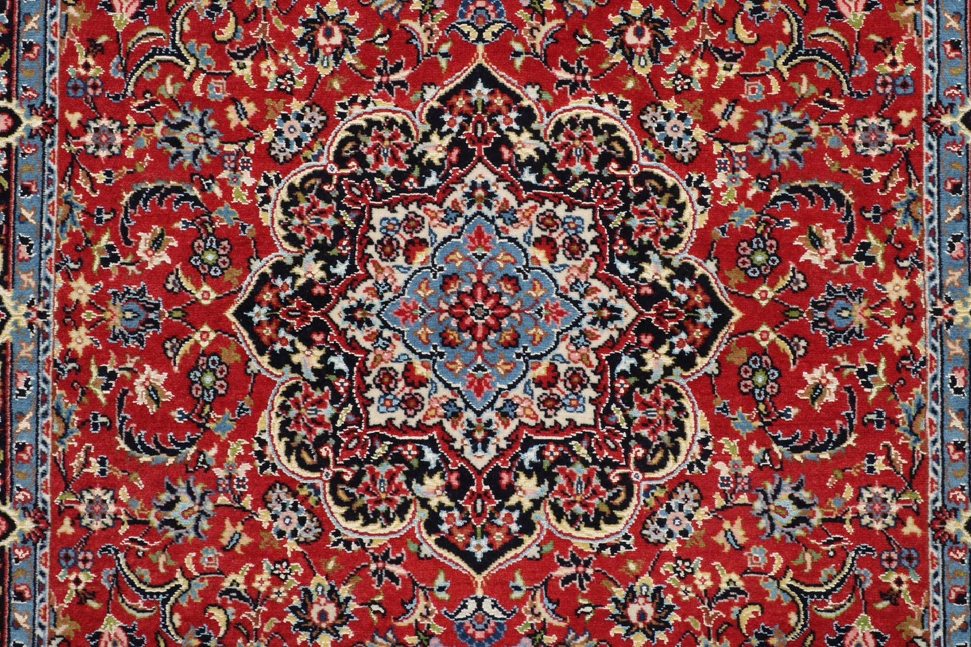 Isfahan Perserteppich aus Iran, 80 × 130 cm