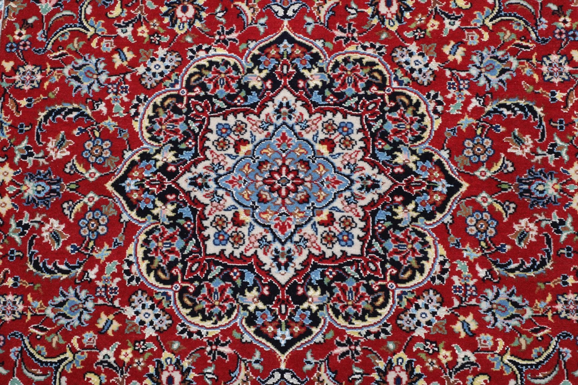 Isfahan Perserteppich 80 × 128 cm aus Wolle & Seide, handgeknüpft