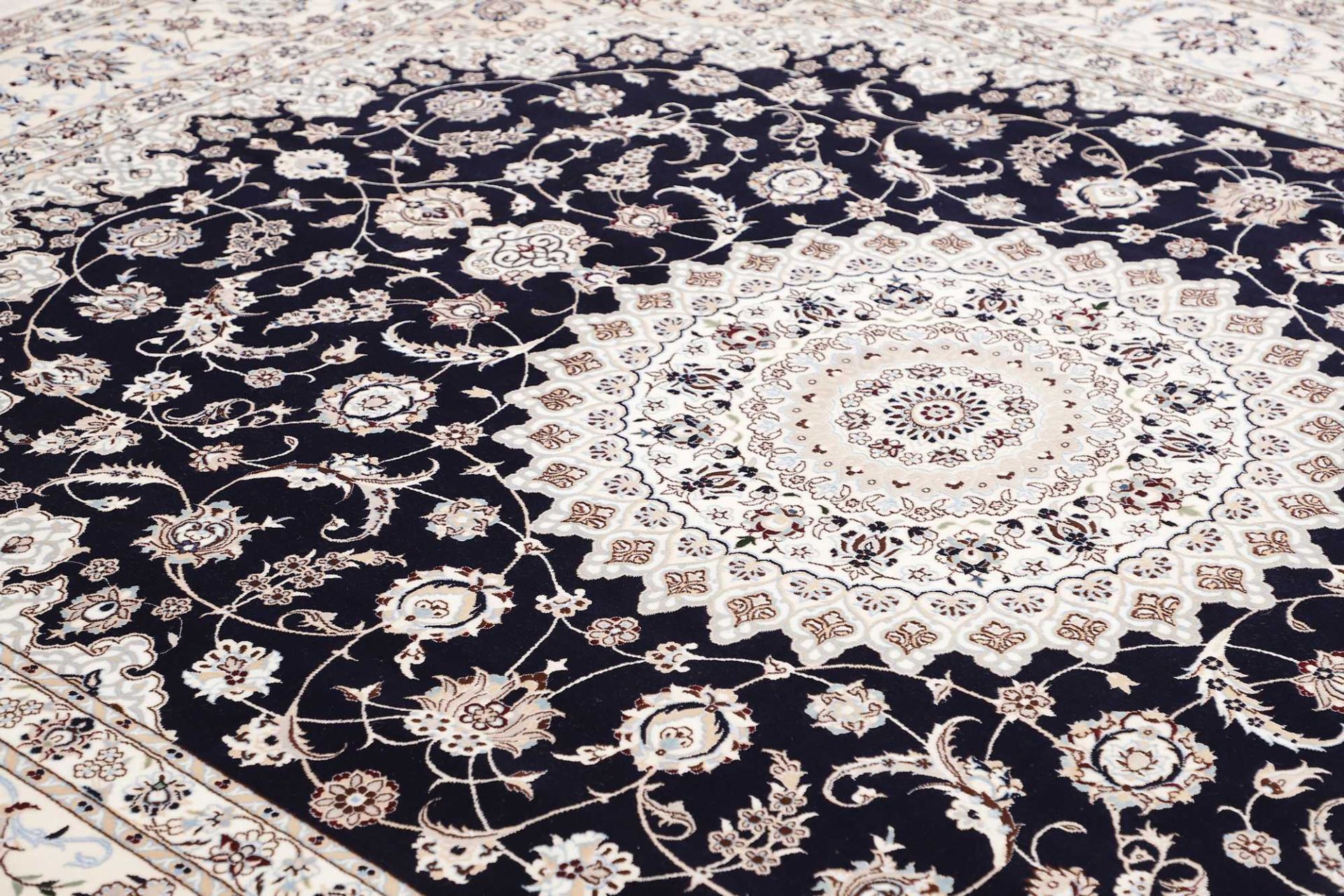 Handgeknüpfter Nain Perserteppich, 257 × 313 cm, Wolle